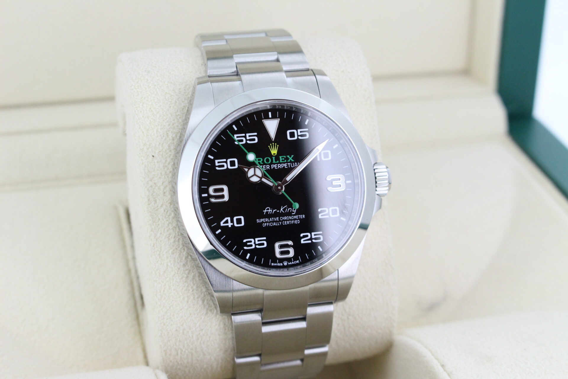 Rolex Air-King 126900 facing towards the right to show the left angle