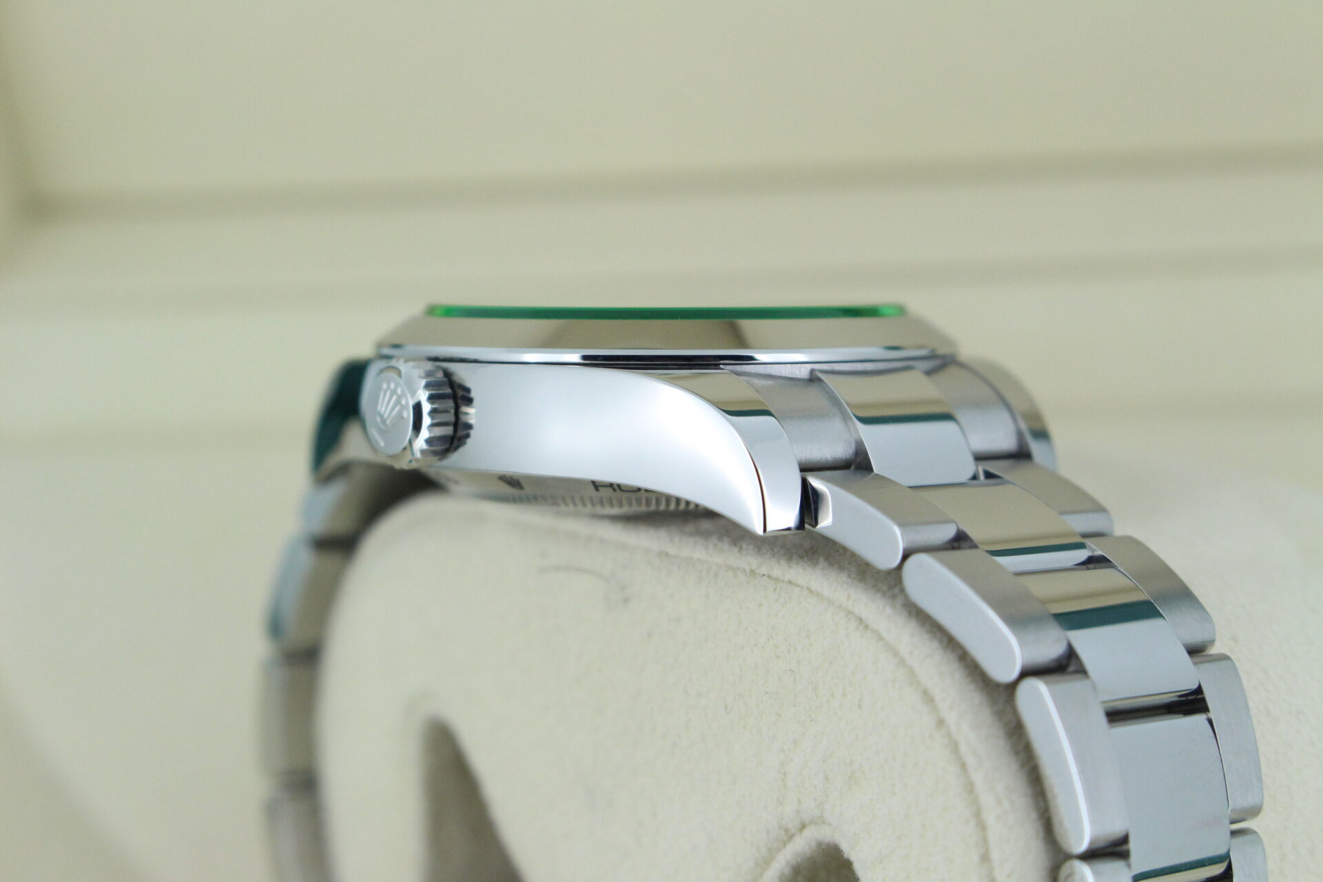 Rolex Milgauss Z-Blue 116400GV - Image 15