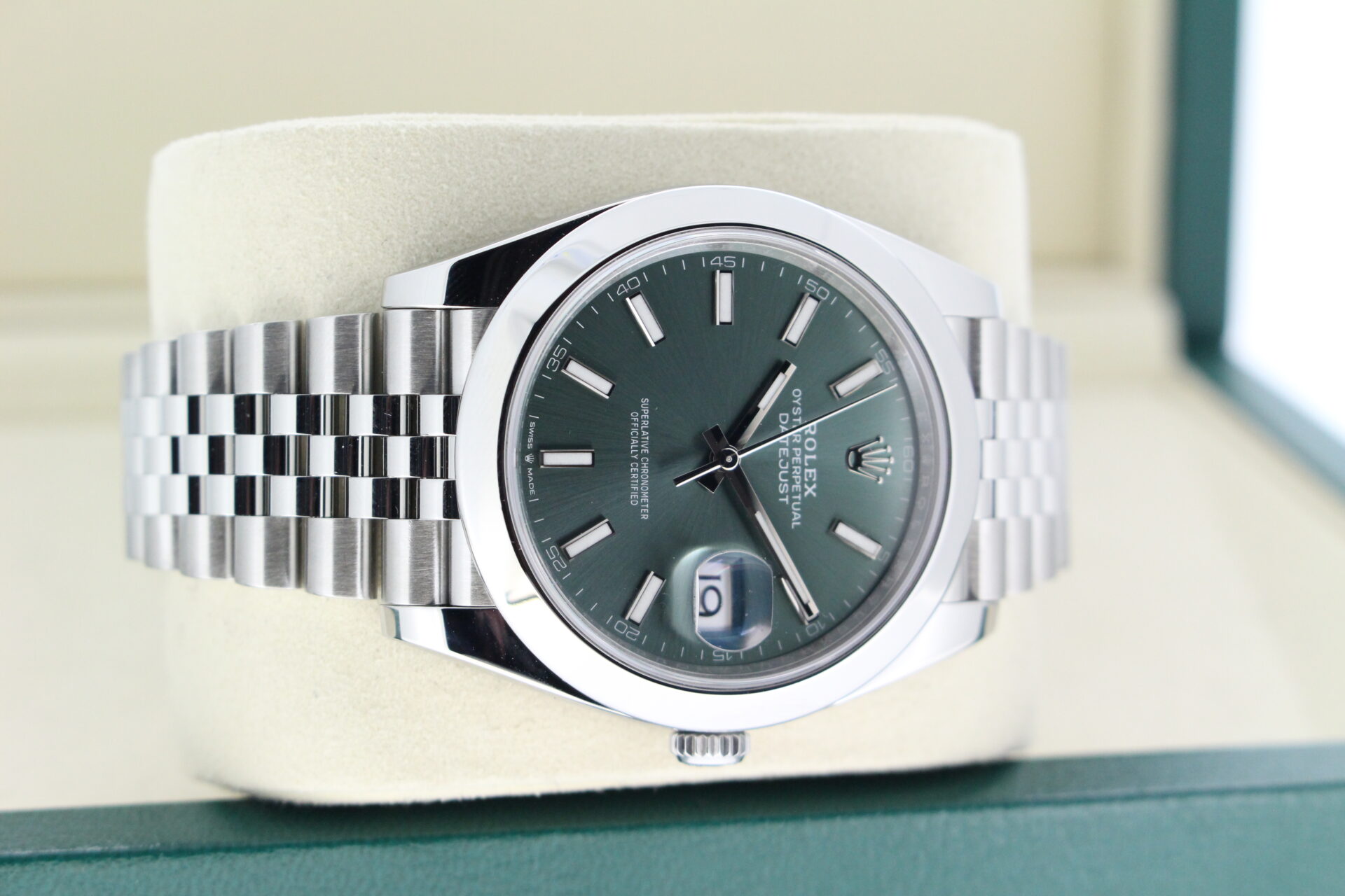 Rolex Datejust 41 126300 - Image 8