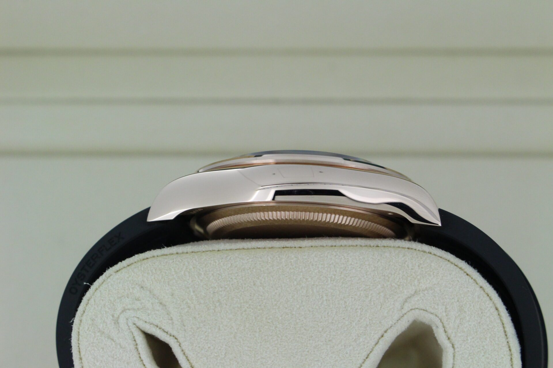 Rolex Daytona Everose Gold 126515LN case