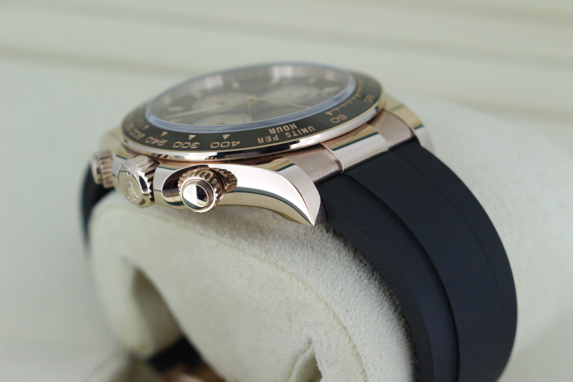 Rolex Daytona Everose Gold 126515LN angle of crown