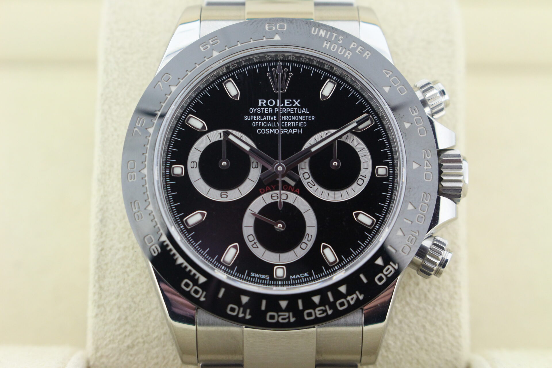 Rolex Daytona 116500LN close up