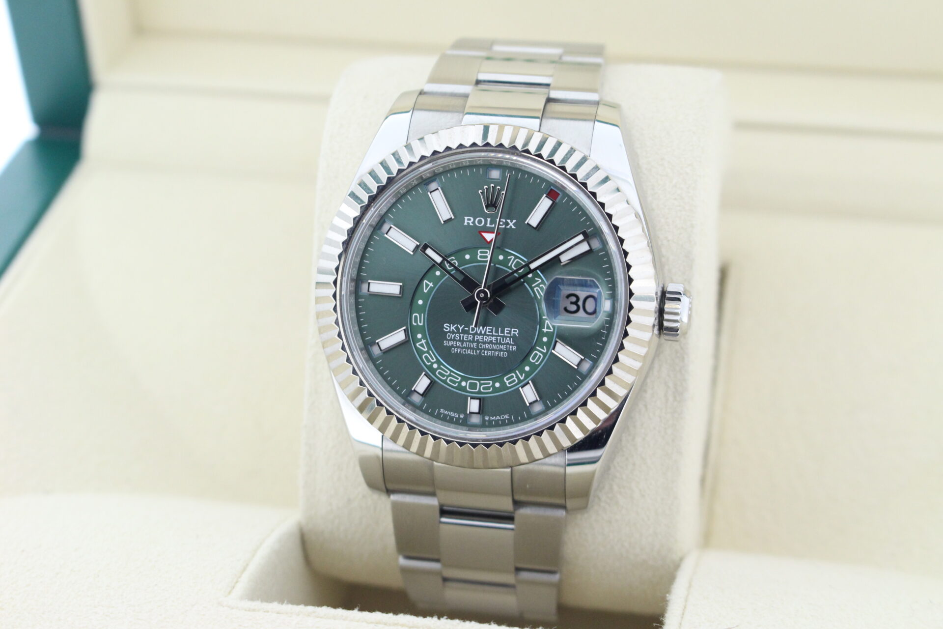 Rolex Sky-dweller 336934 Green Dial facing towards the left to show the right angle