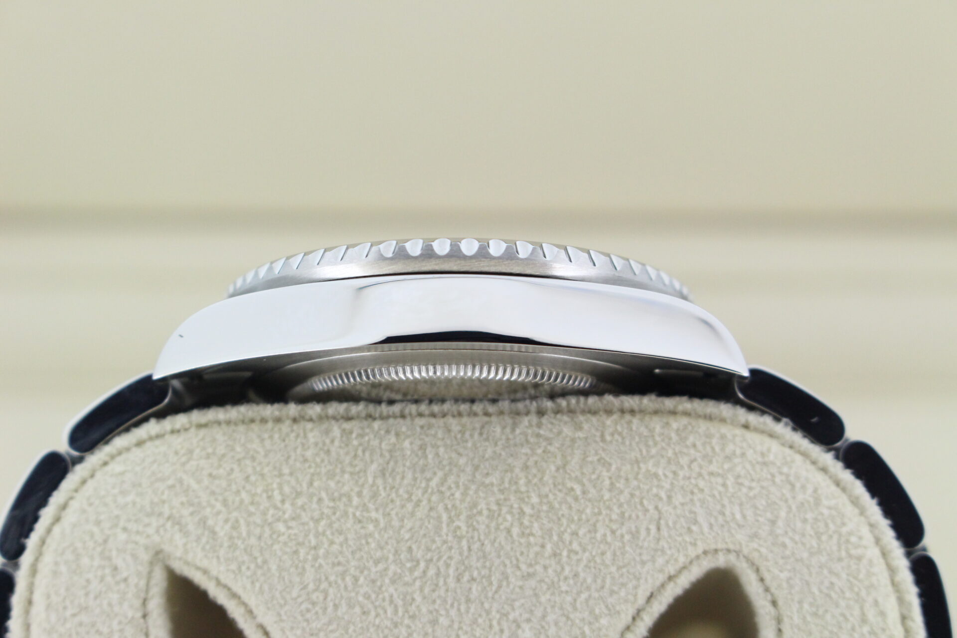 Rolex GMT Master II Sprite 126720GTNR case