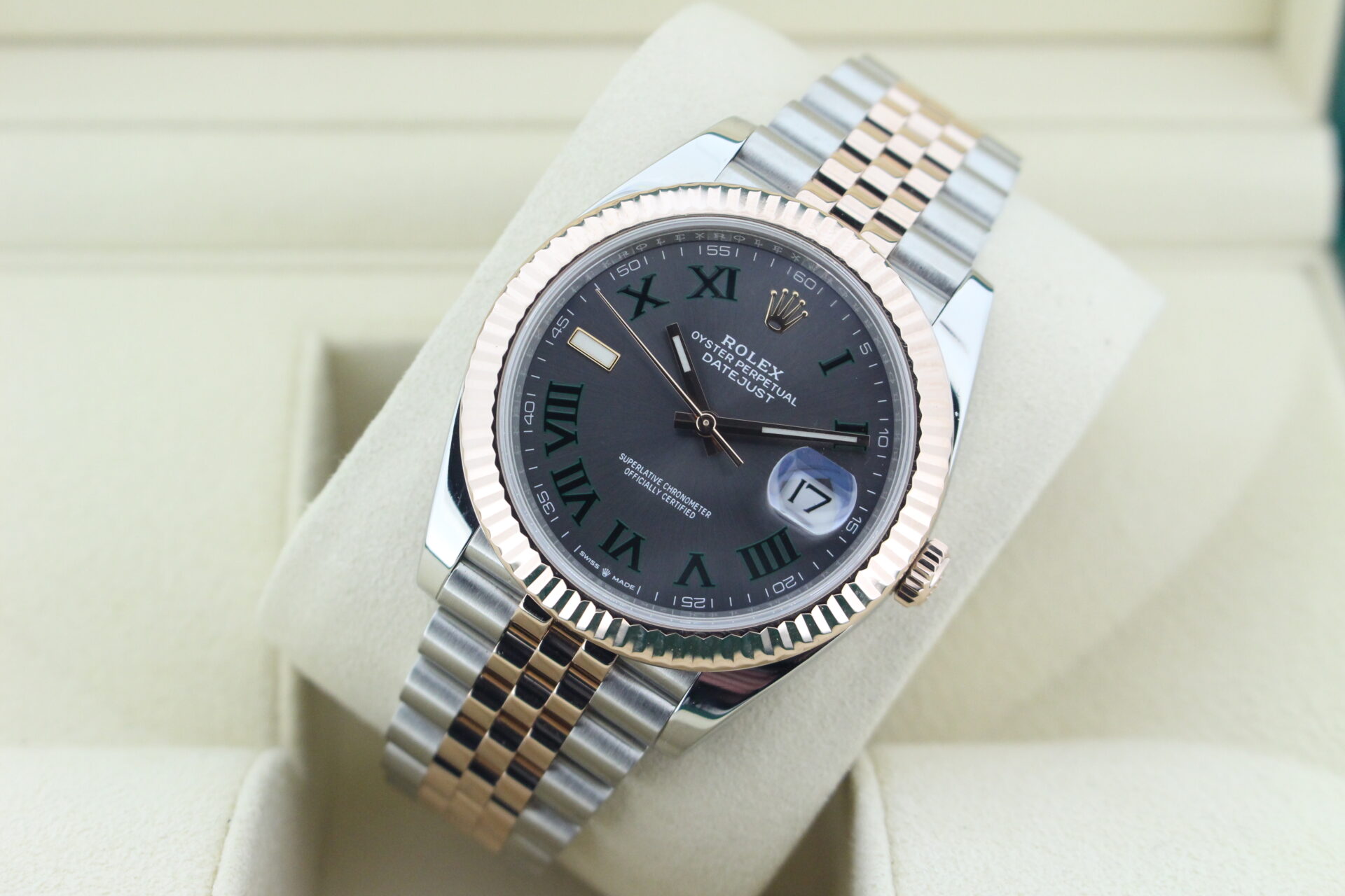Rolex Datejust Wimbledon Bi-Metal Jubilee 126331 tilted
