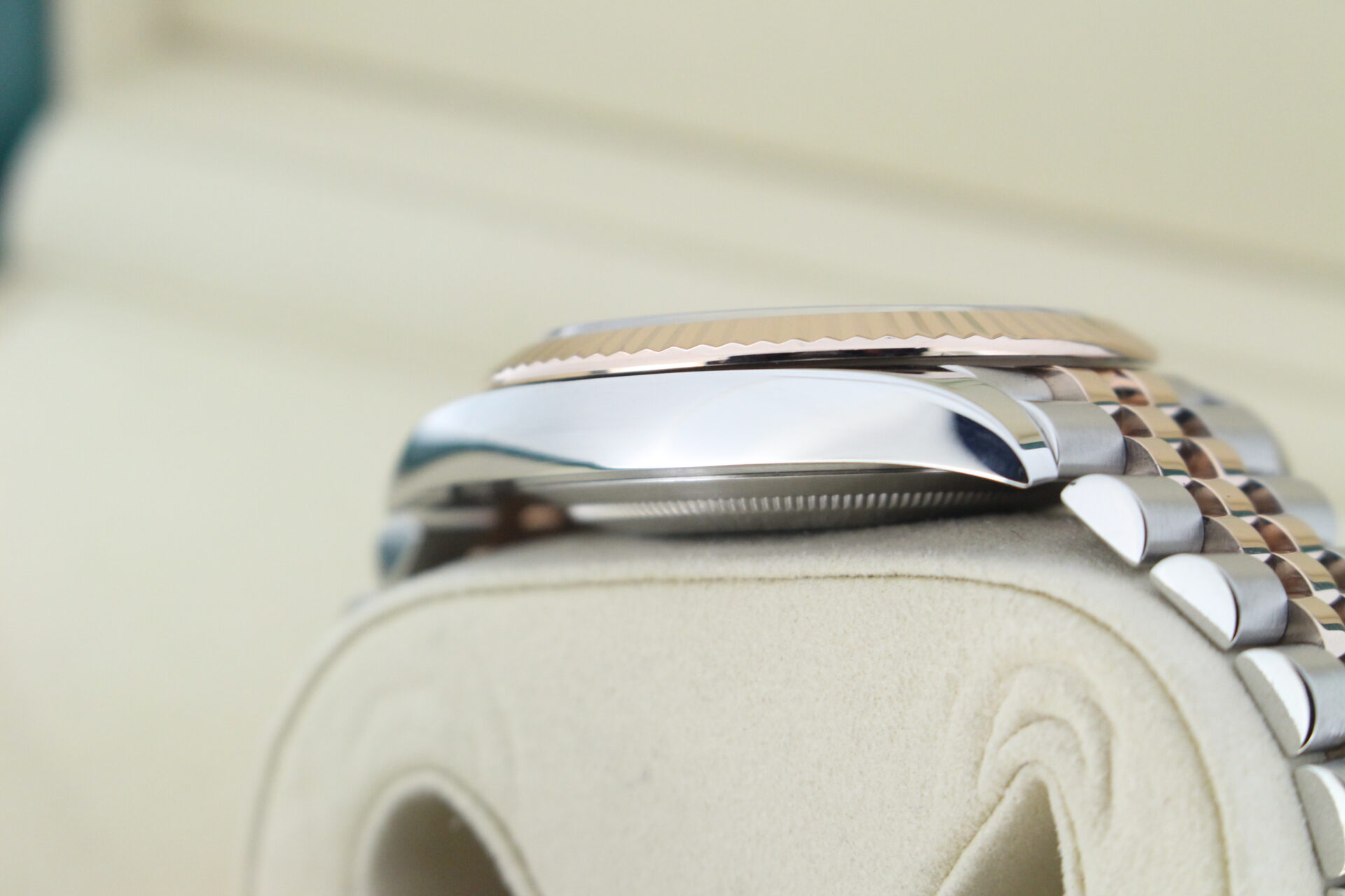 Rolex Datejust Wimbledon Bi-Metal Jubilee 126331 case