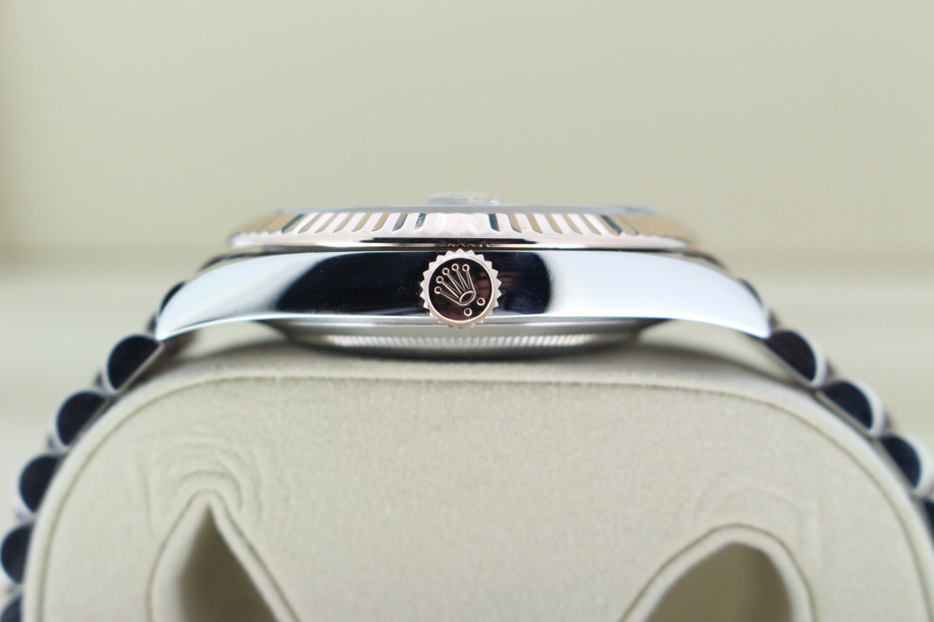 Rolex Datejust Wimbledon Bi-Metal Jubilee 126331 crown