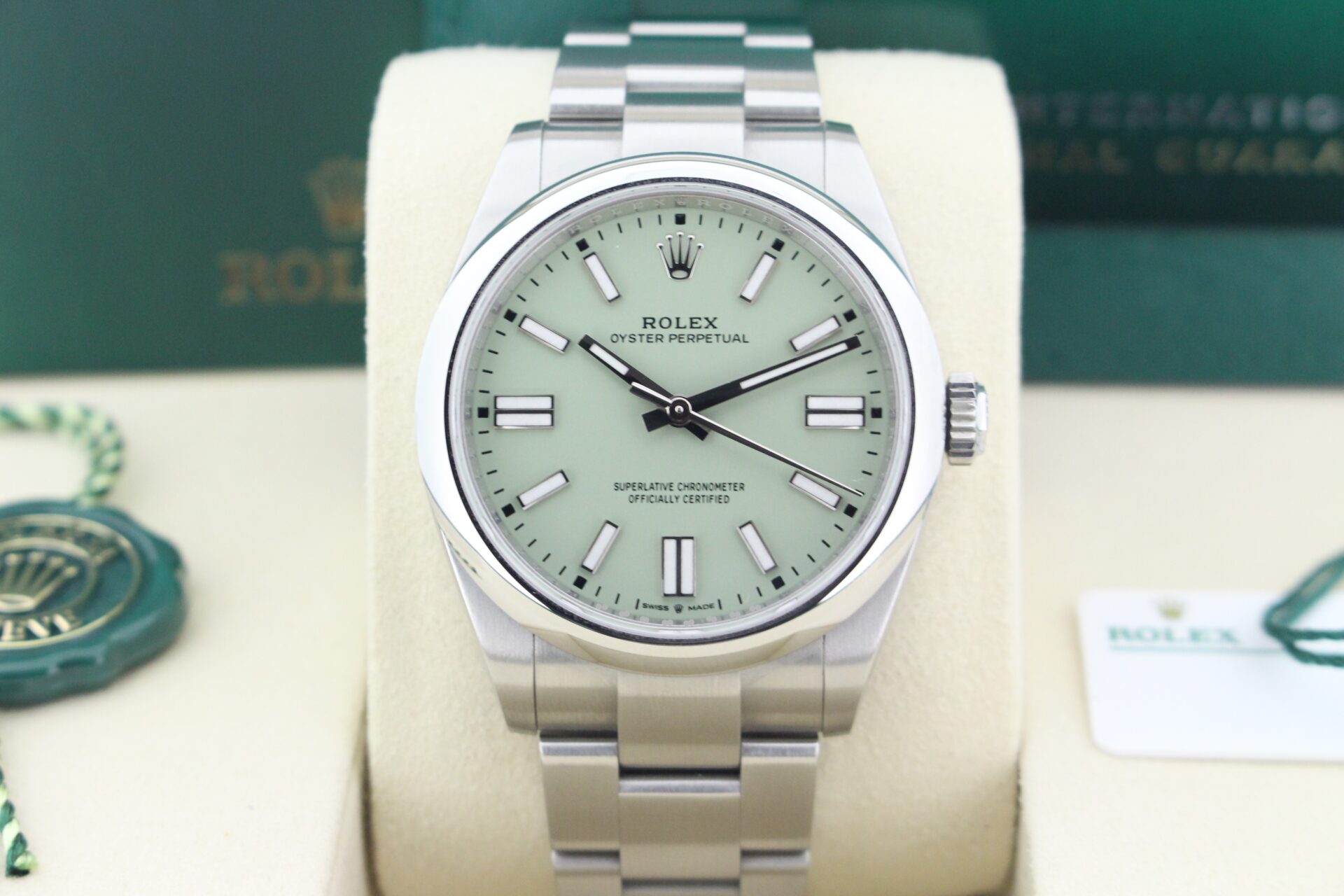 Rolex Oyster Perpetual 41 134300 - Image 3