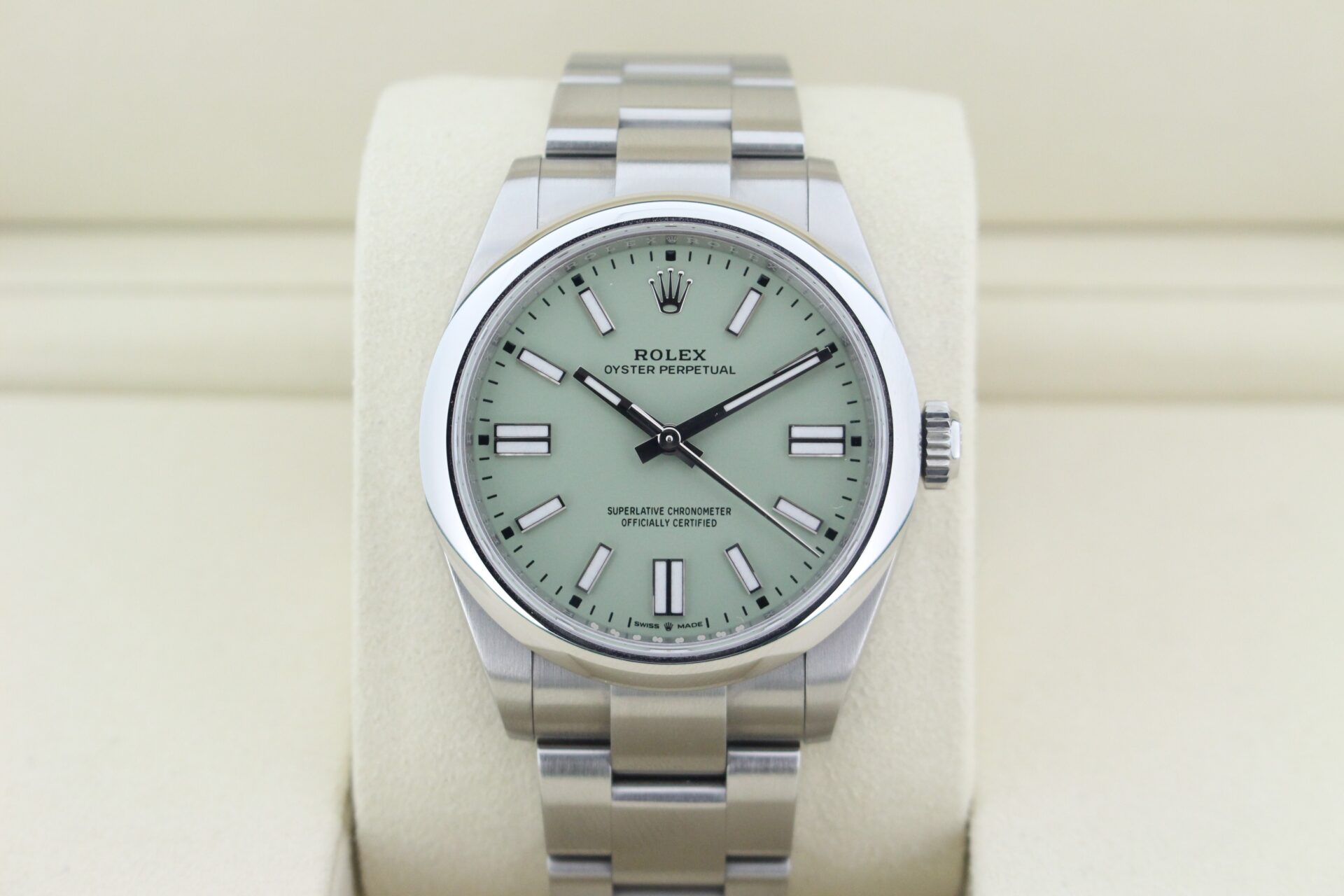 Rolex Oyster Perpetual 41 134300 - Image 4