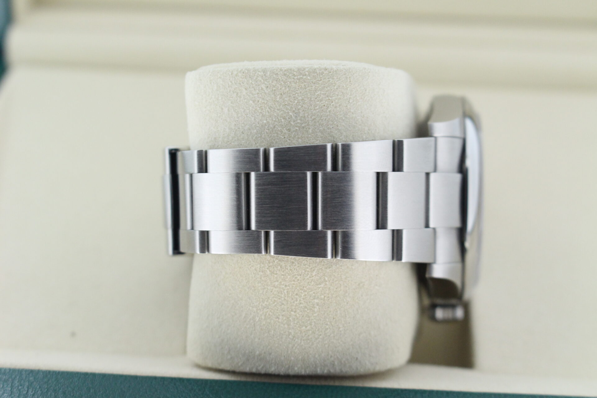 Rolex Oyster Perpetual 41 134300 - Image 16