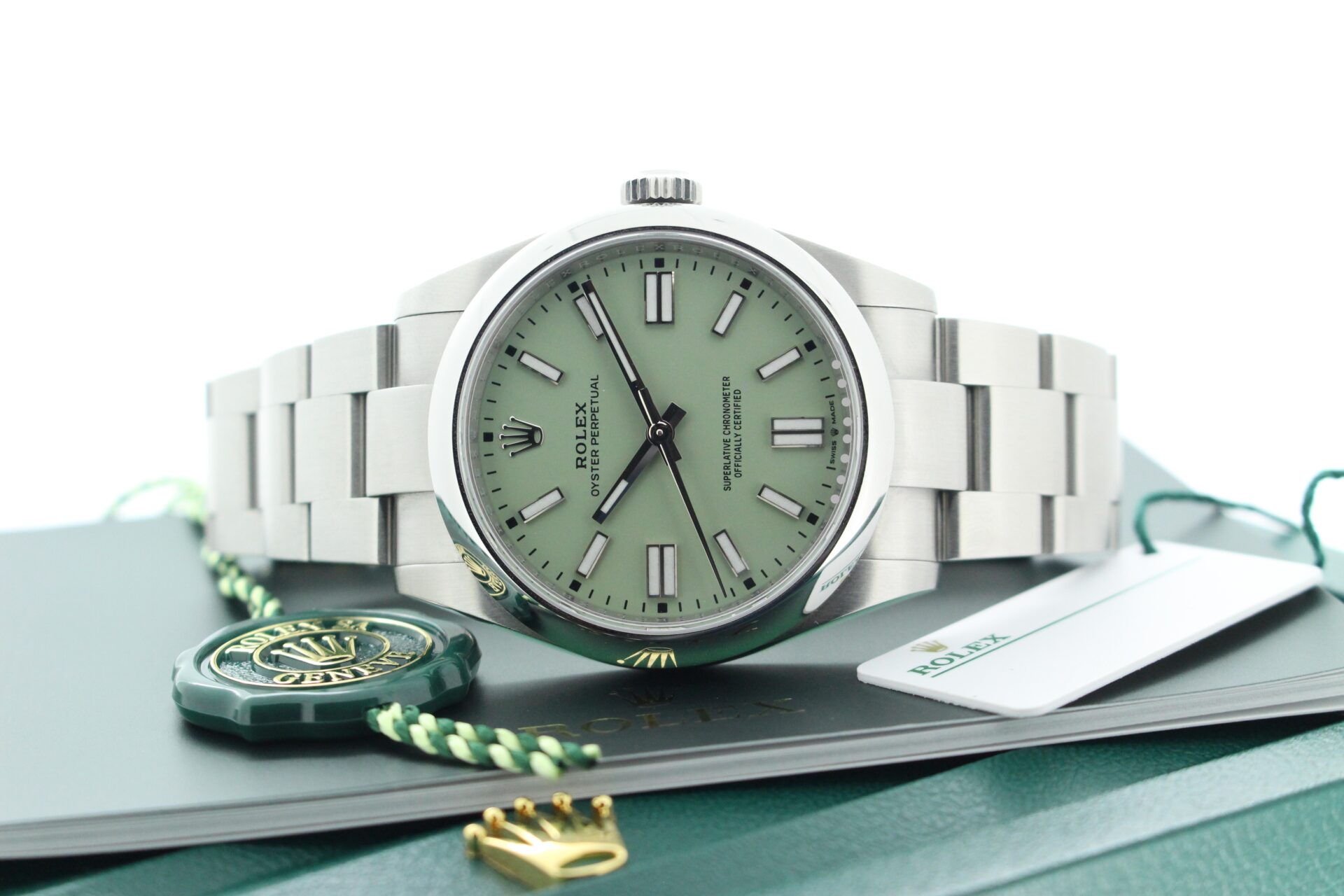 Rolex Oyster Perpetual 41 134300 - Image 19