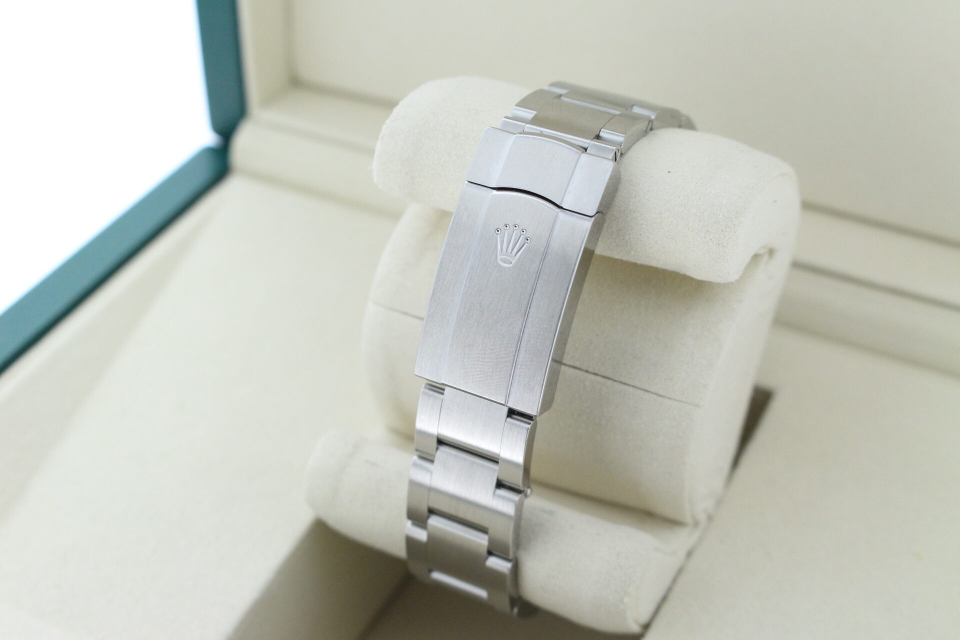 Rolex Oyster Perpetual 36 Tiffany 126000 clasp