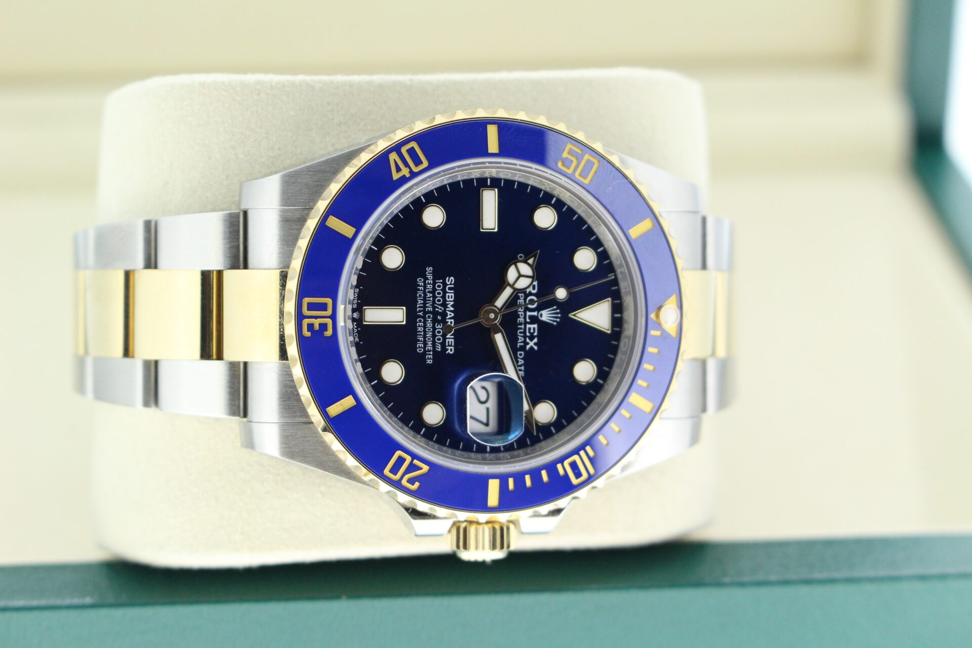 Rolex Submariner Bluesy 126613LB on it's side