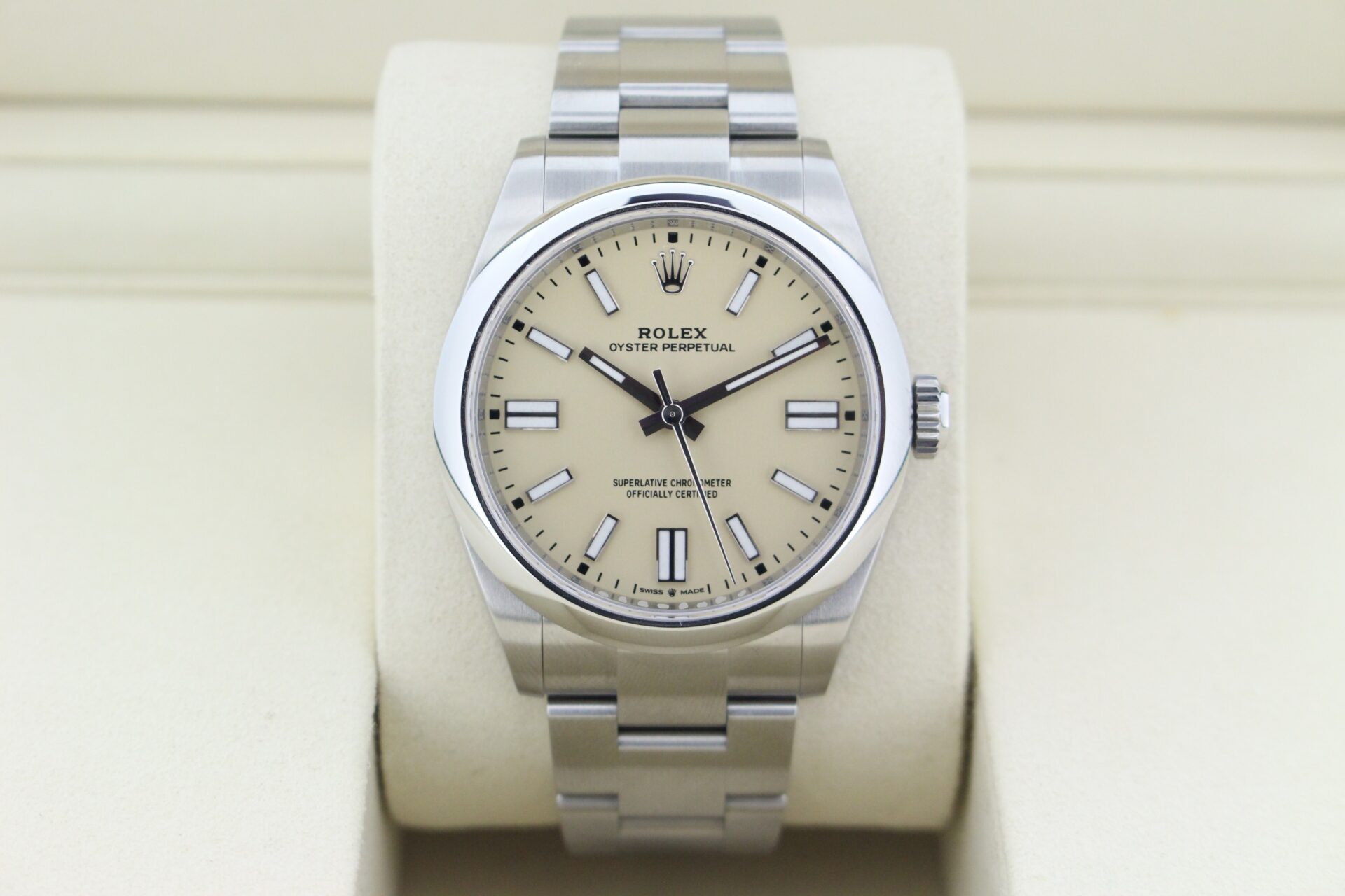 Rolex Oyster Perpetual 41mm Beige 134300