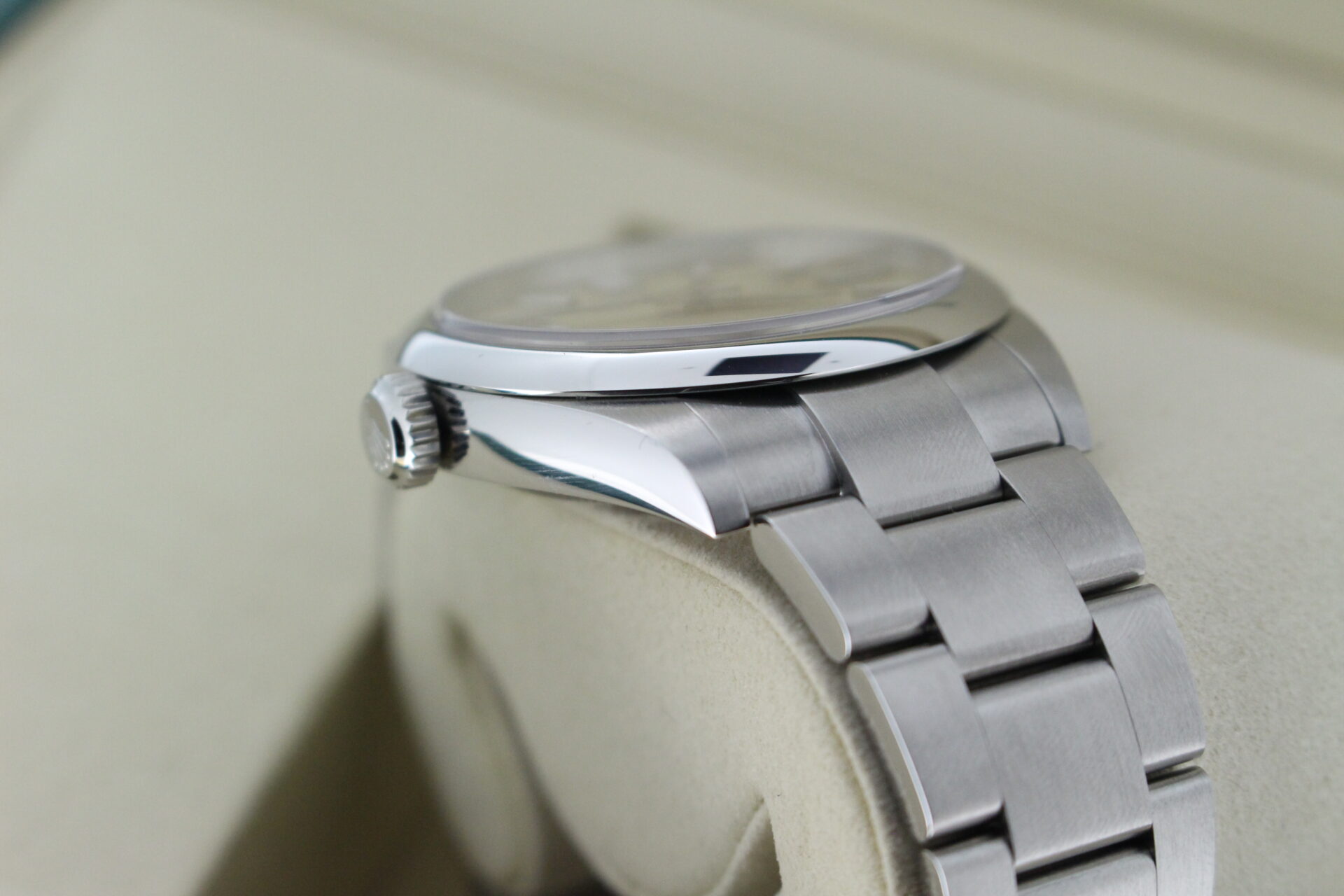 Rolex Oyster Perpetual 41mm Beige 134300 angle of crown
