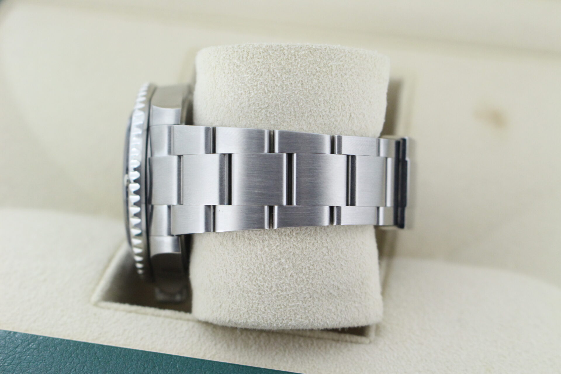 Rolex Sea-Dweller 116600 Oyster bracelet