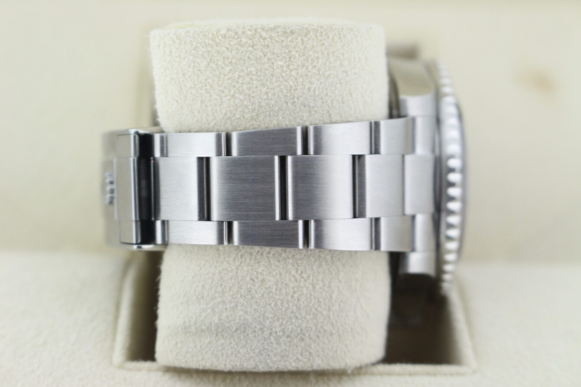 Rolex Sea-Dweller 116600 Oyster bracelet