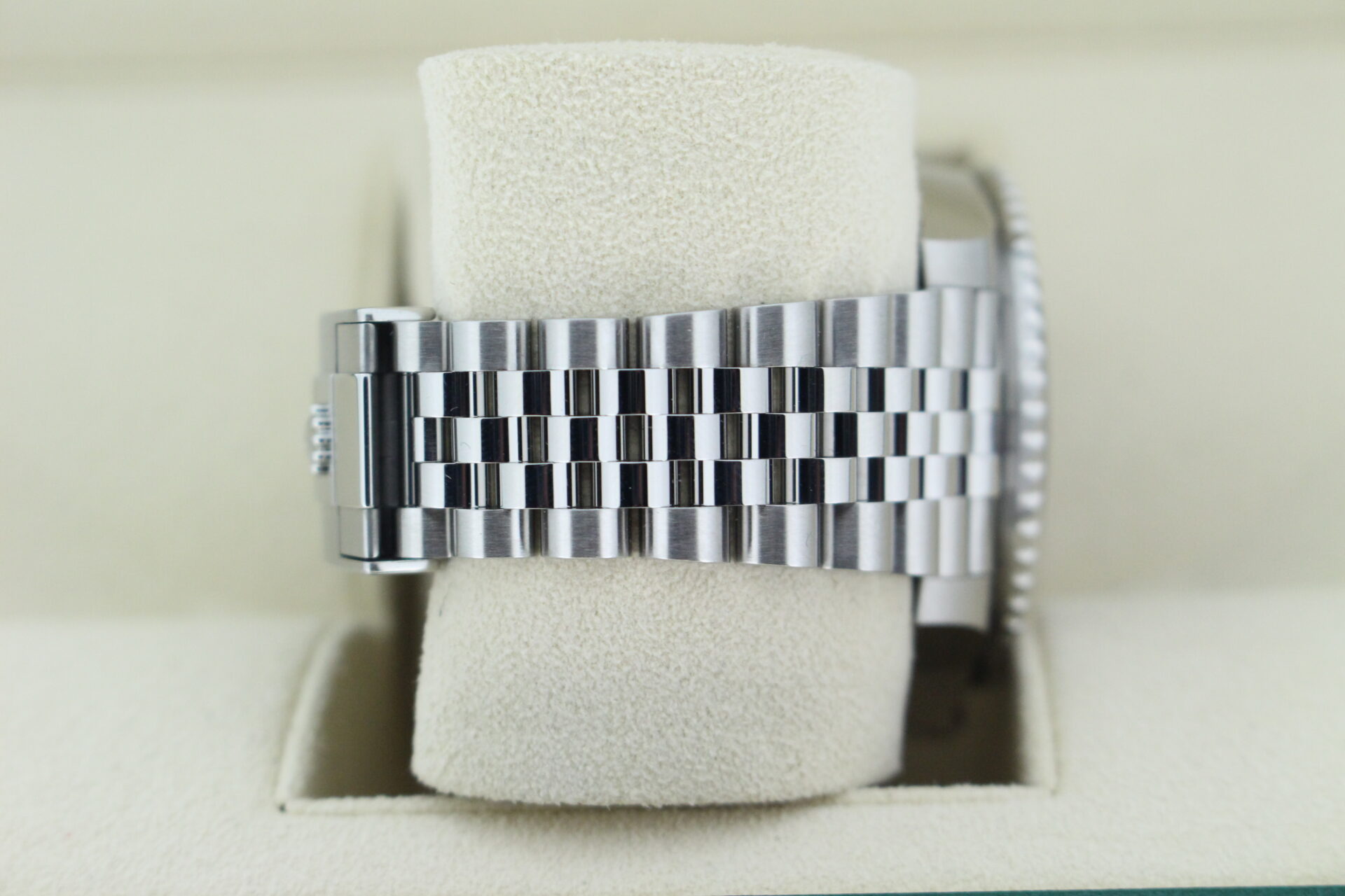 Rolex GMT Master II Pepsi 1261710BLRO Jubilee bracelet