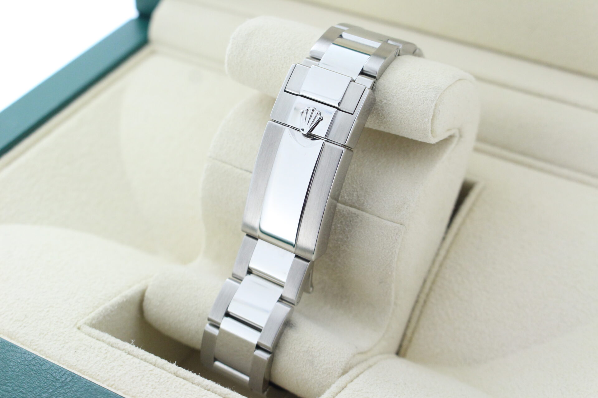 Rolex GMT Master II Black 116710LN clasp