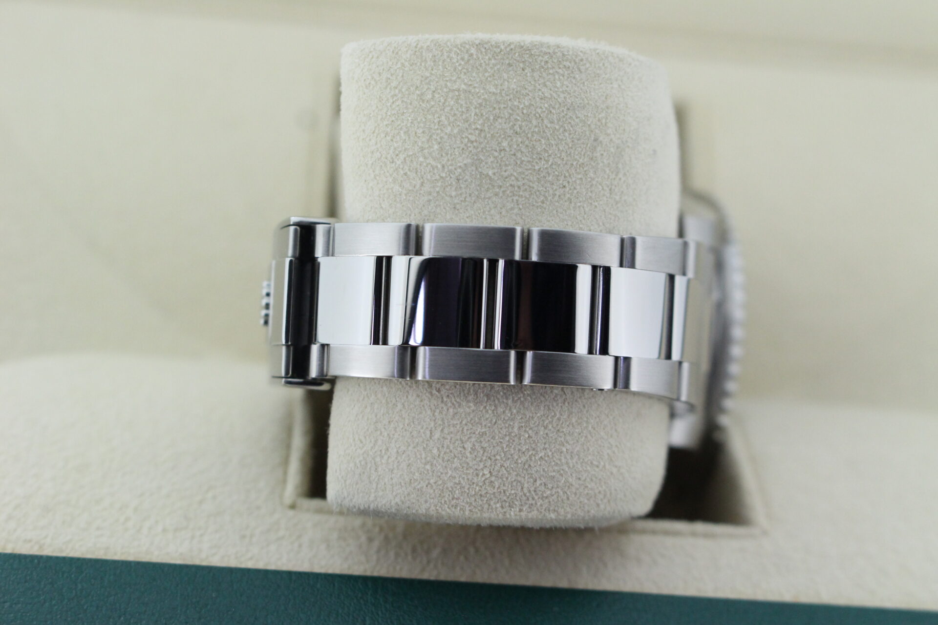 Rolex GMT Master II Black 116710LN Oyster bracelet