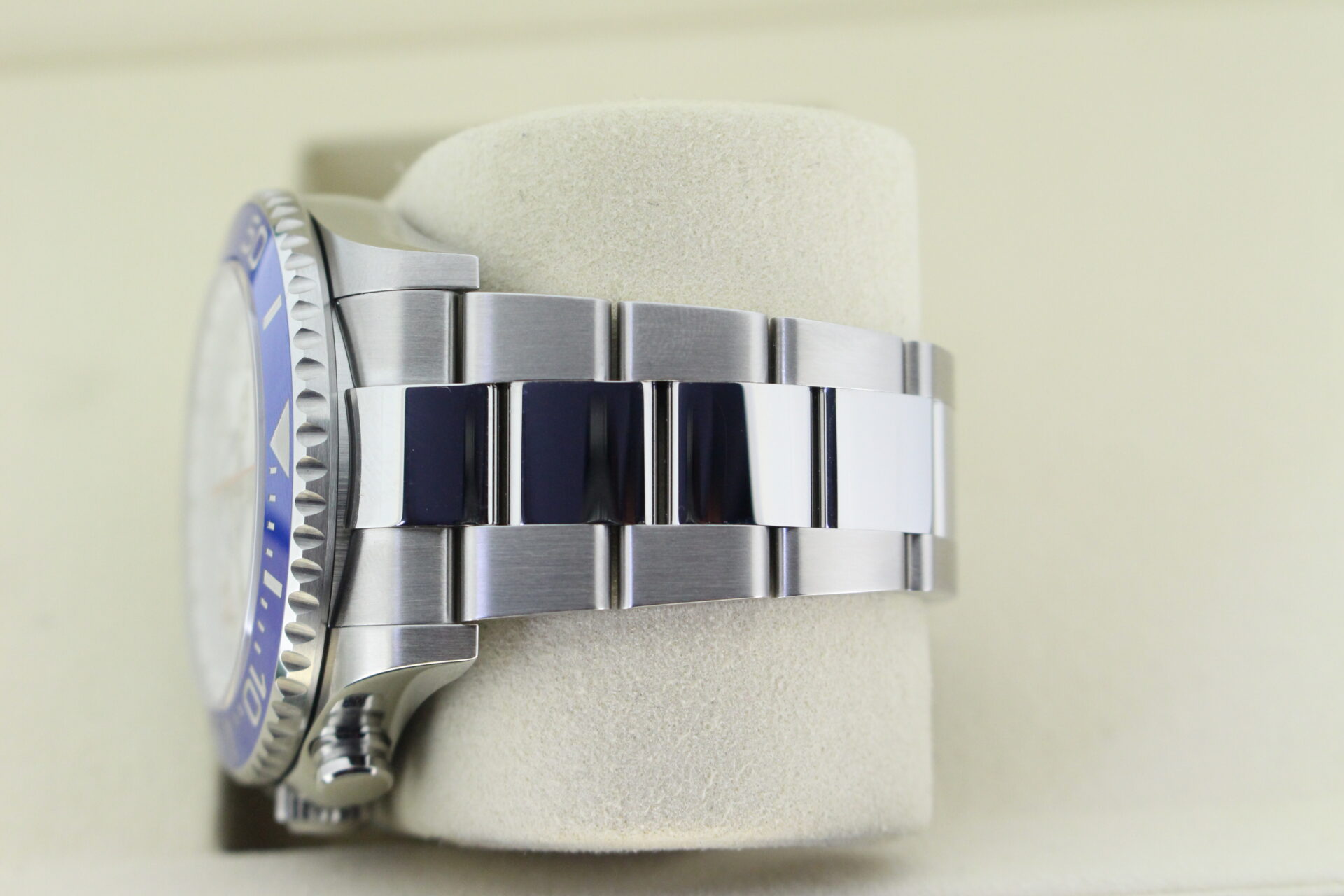 Rolex Yacht-Master II 126680 - Image 9