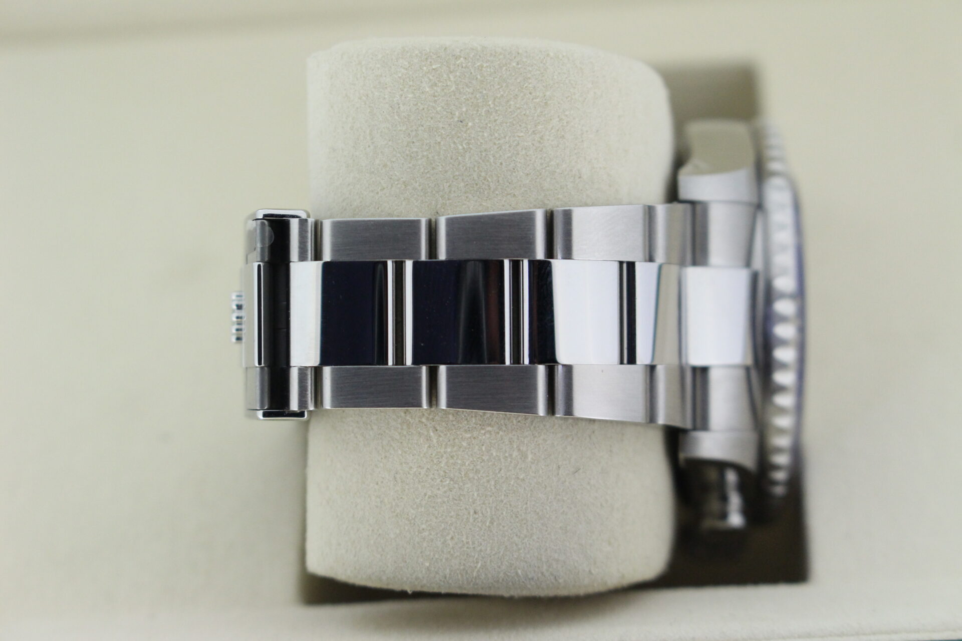 Rolex Yacht-master II 126680 Oyster bracelet
