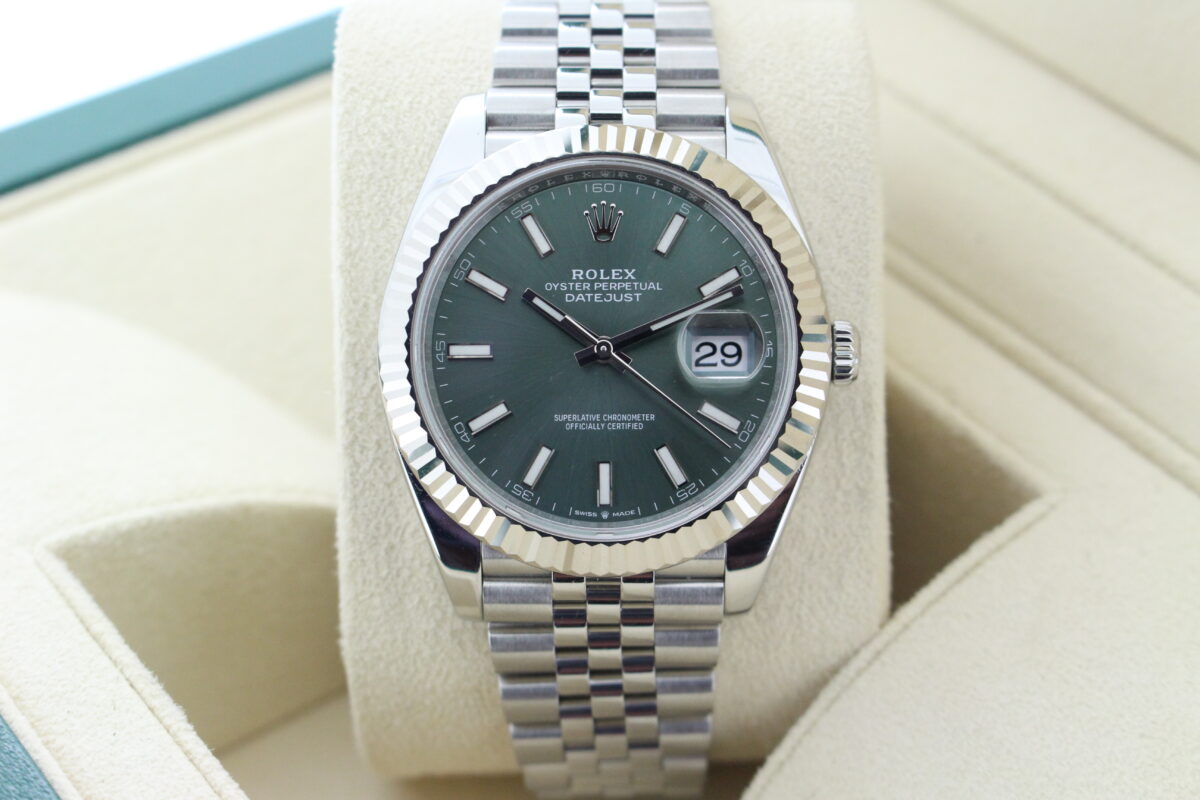 Rolex Datejust 41 126334 Mint Green turned