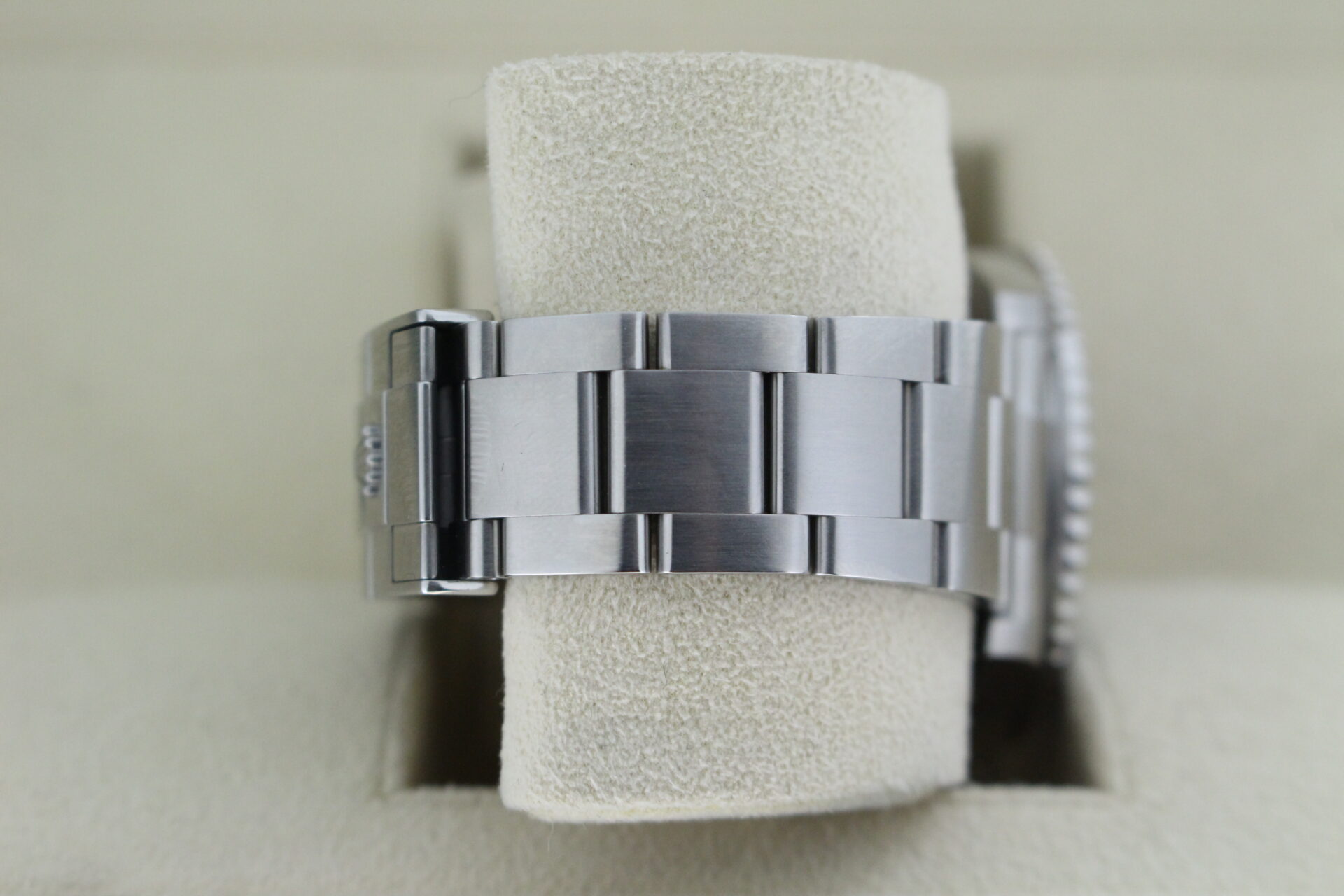 Rolex Submariner Date 41mm 126610LN Oyster bracelet
