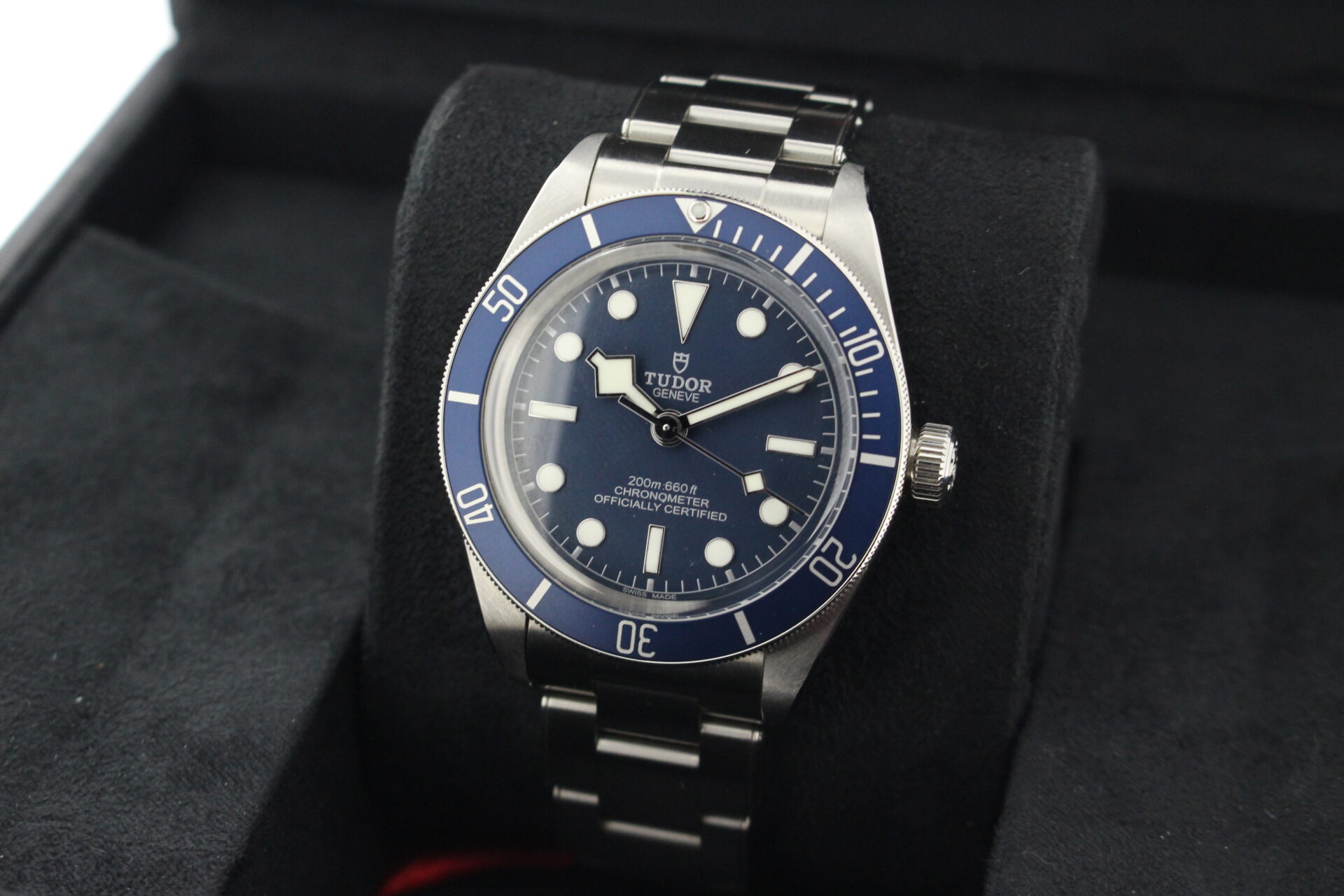 Tudor Black Bay 58 79030B facing towards the left to show the right angle