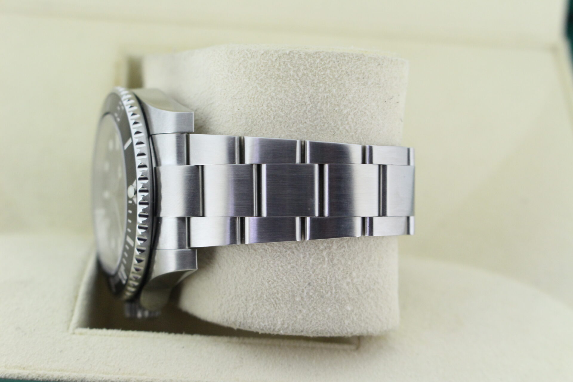 Rolex Submariner No Date 114060 - Image 9