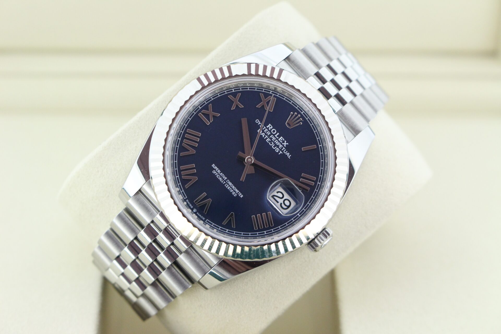 Rolex Datejust 41 Azzurro 'New Release' 126334 tilted