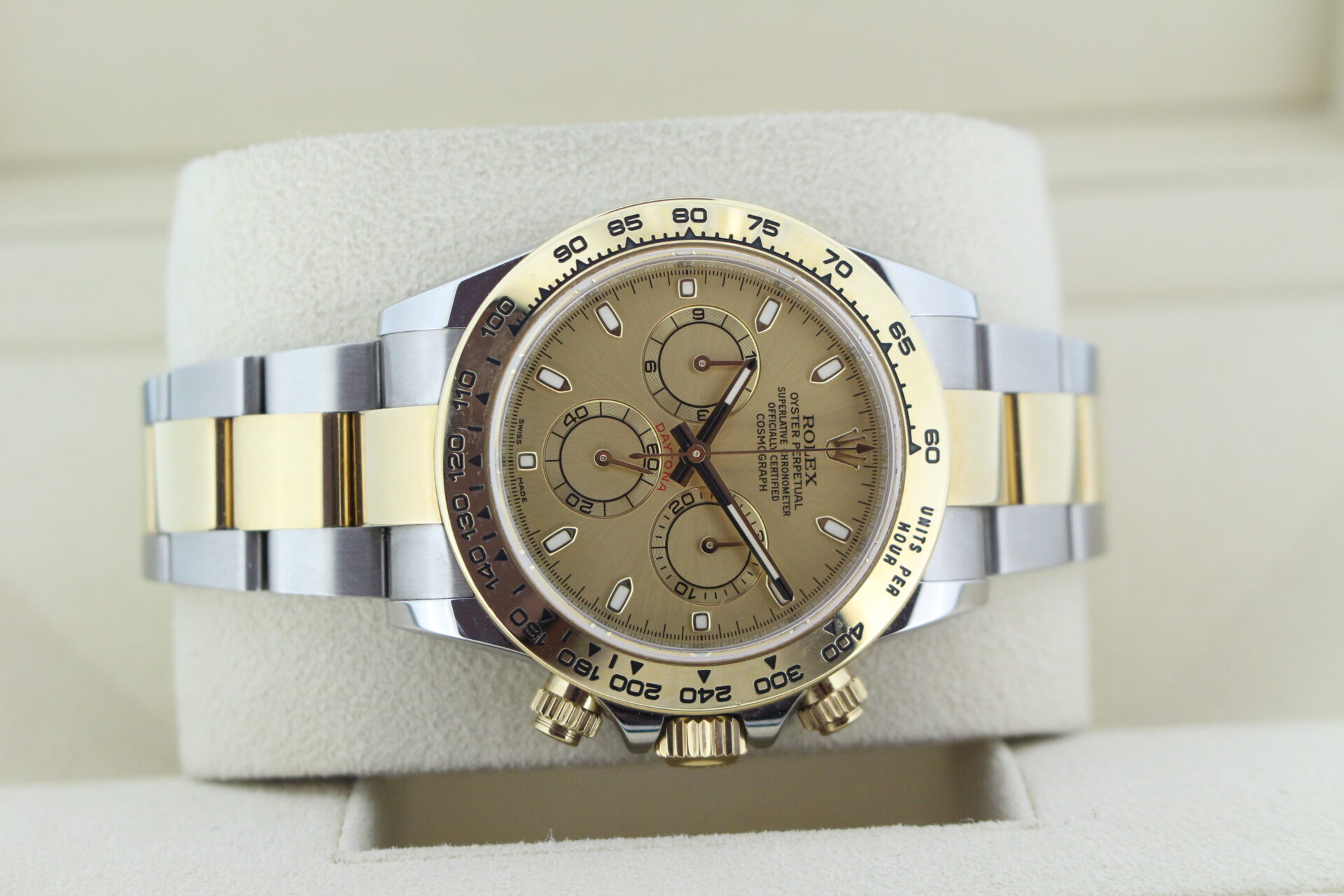 Rolex Daytona Diamond Dial 116503 on it's side