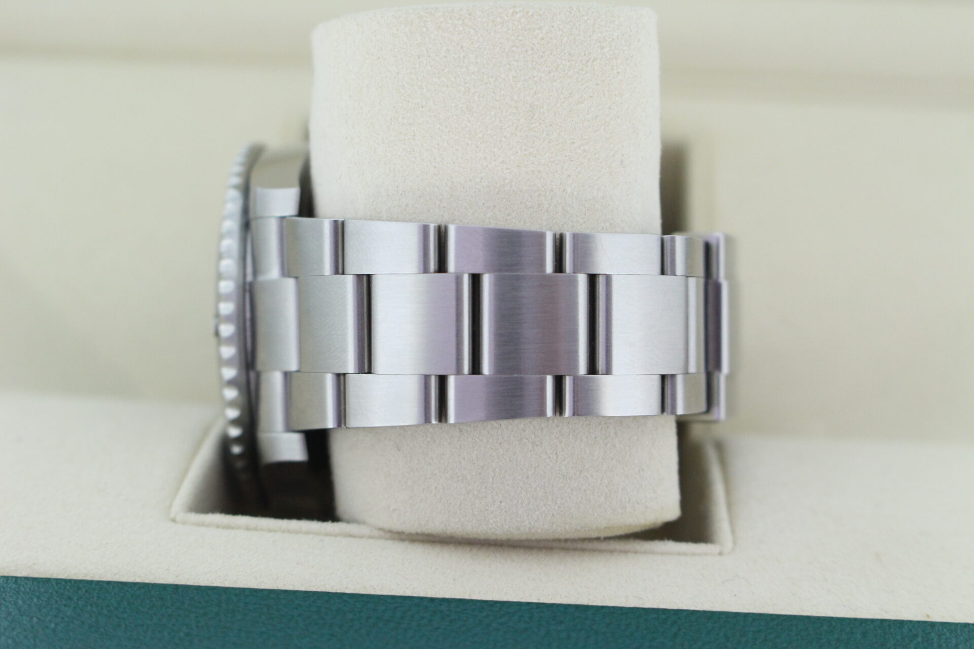 Rolex Submariner No Date 124060 Oyster Bracelet