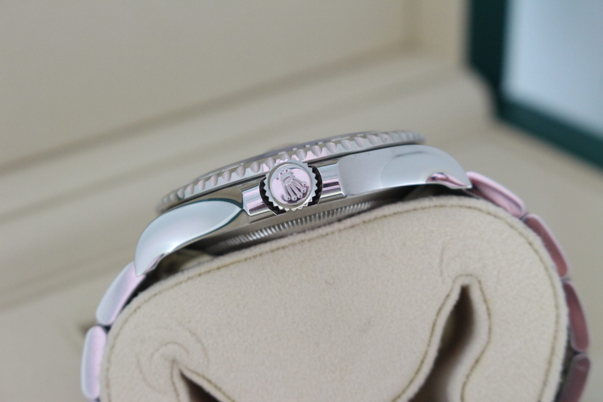 Rolex Yacht-Master 40 126622 crown