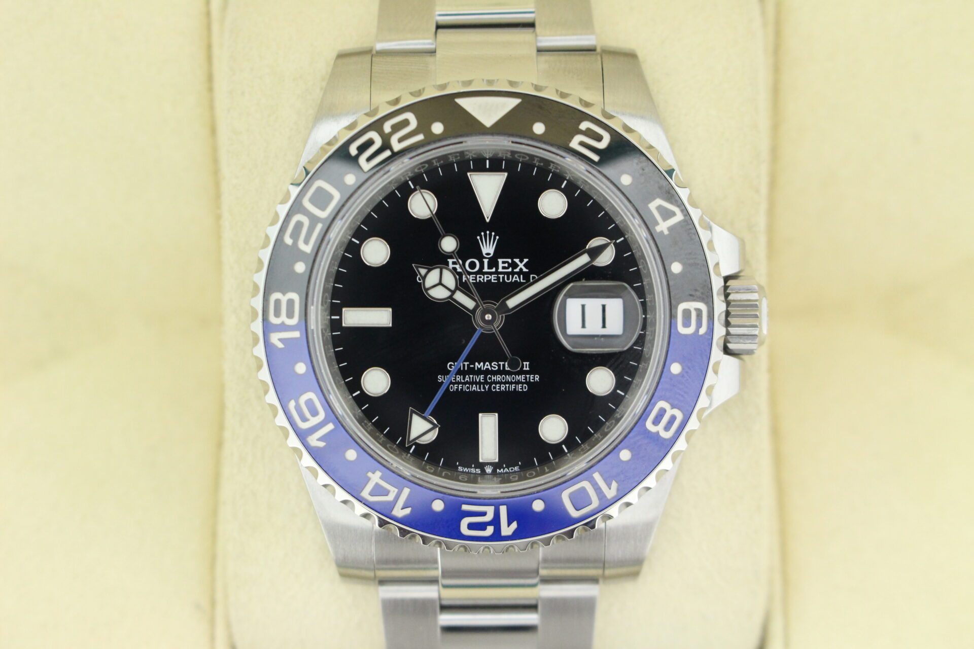 Close up picture of Rolex Batman bezel and dial