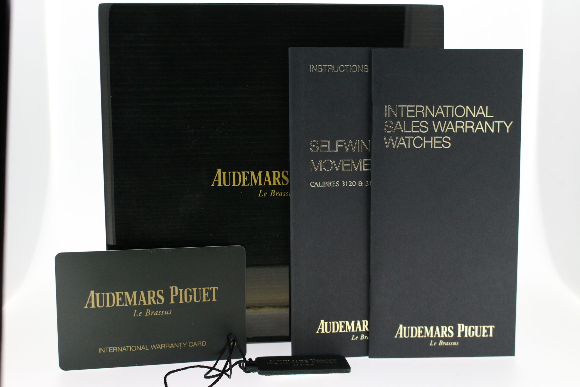 Audemars Piguet Royal Oak 15400ST booklets and warranty card