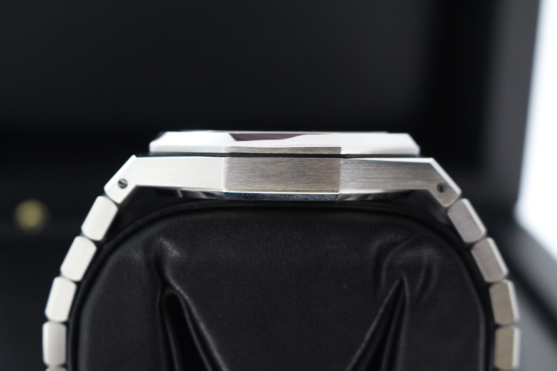 Audemars Piguet Royal Oak 15400ST case
