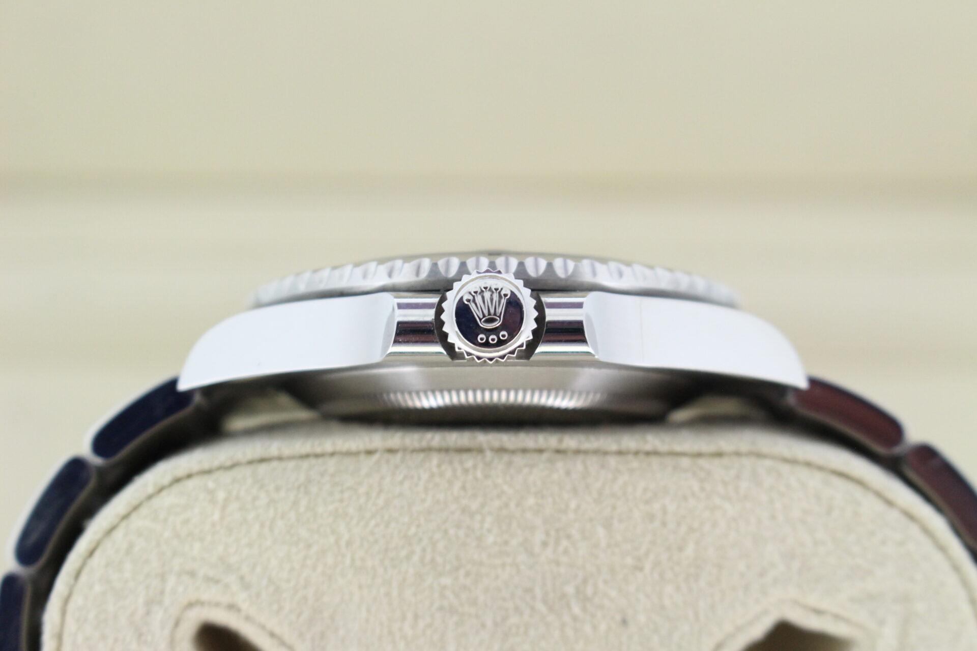 Rolex Crown and case side