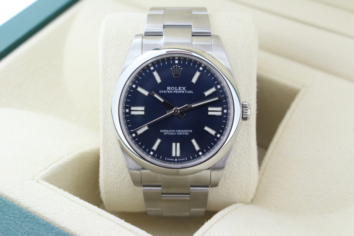 Rolex Oyster Perpetual 41 124300 turned