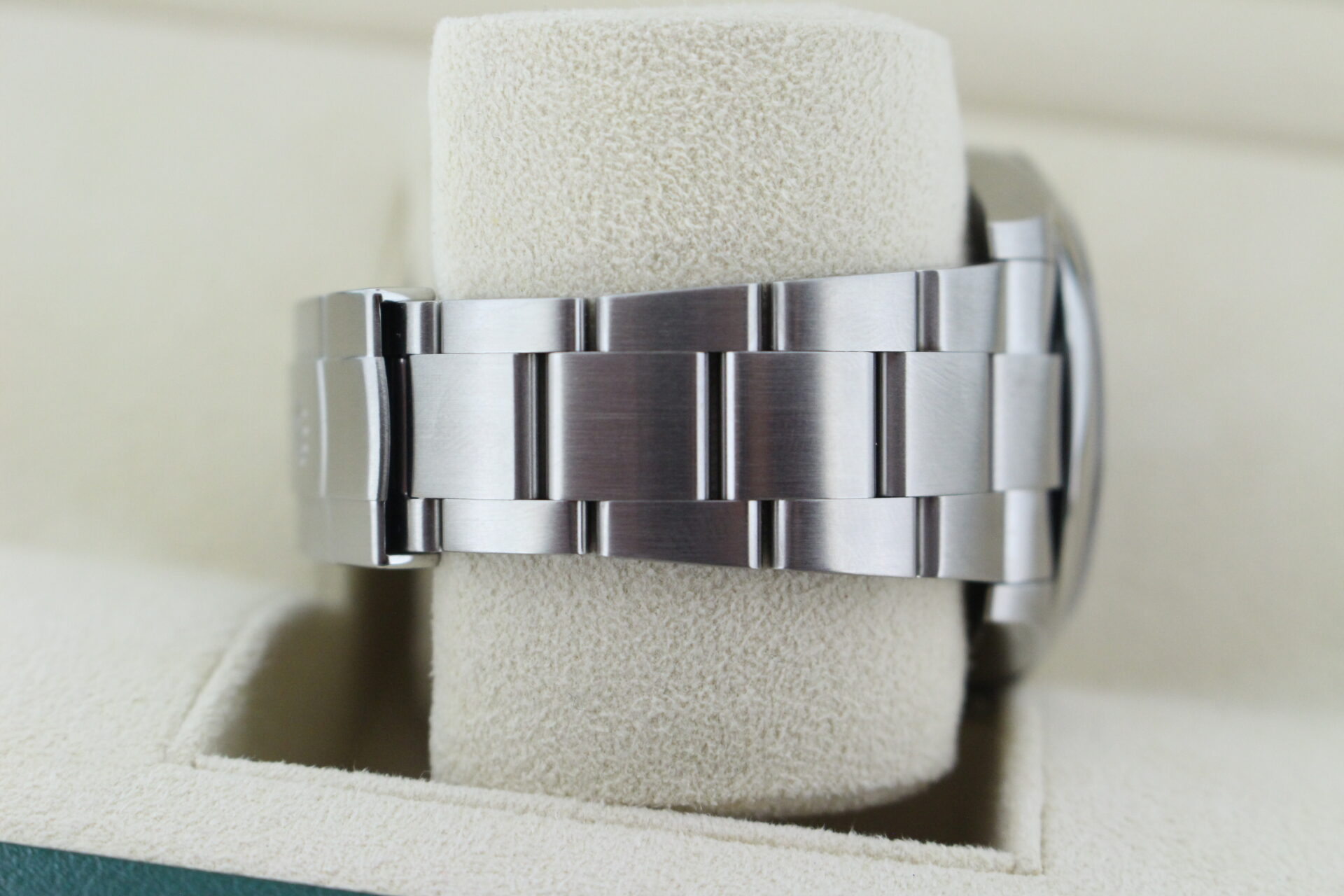 Rolex Oyster Perpetual 41 124300 Oyster bracelet