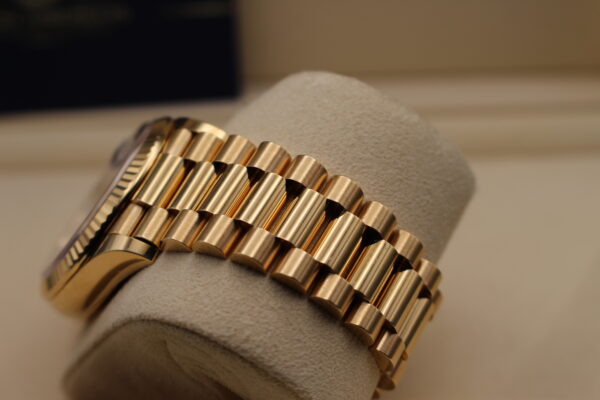 Rolex Presidential bracelet from a Day-Date