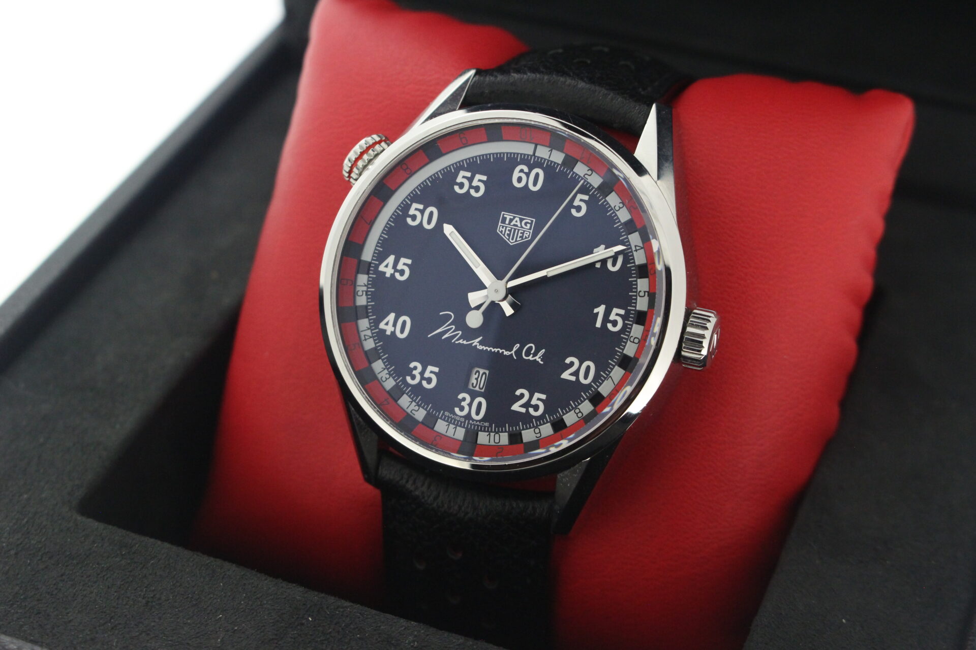 Tag Heuer Carrera Muhammed Ali facing towards the left to show the right angle