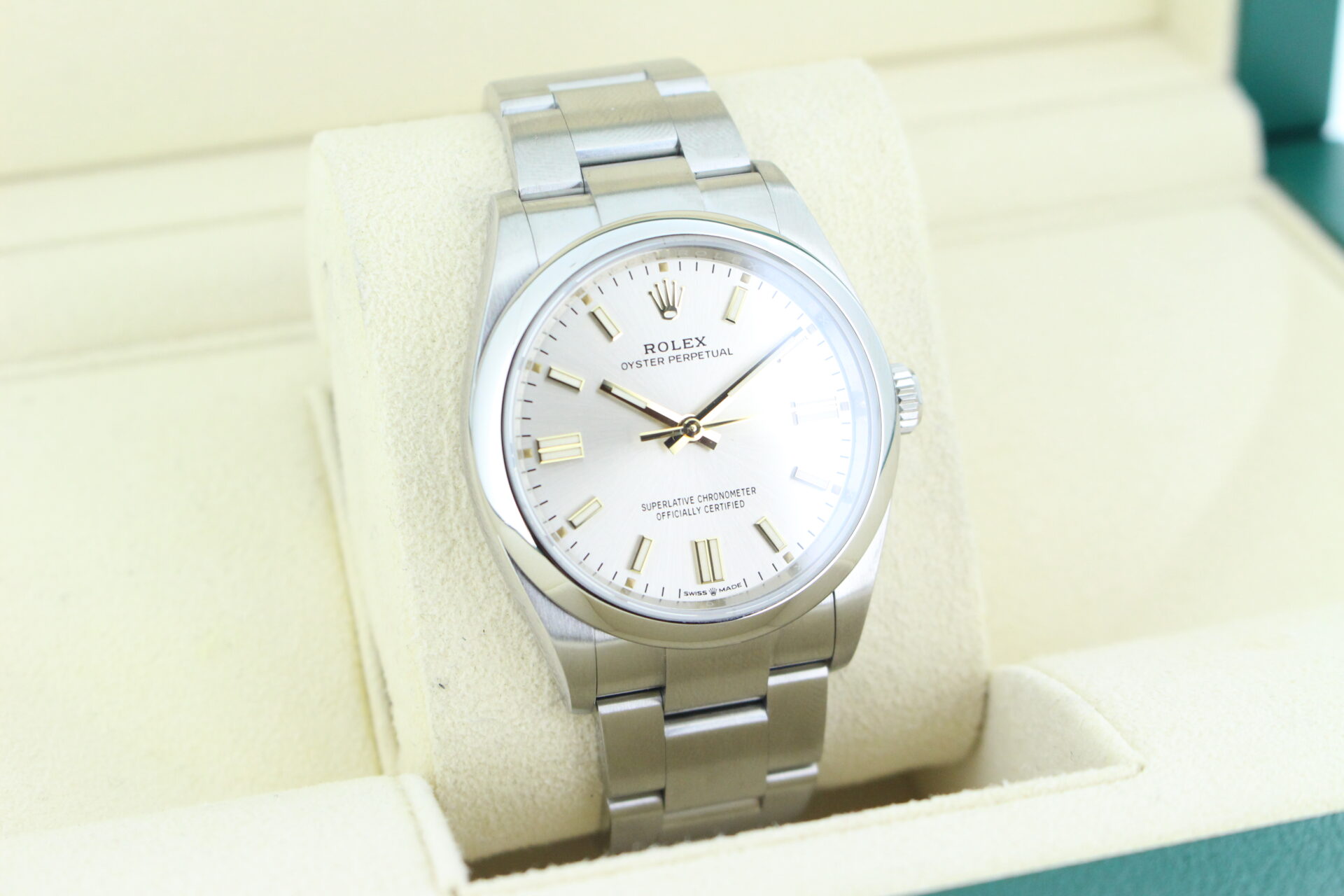 Rolex Oyster Perpetual 36 Silver 126000 facing towards the right to show the left angle