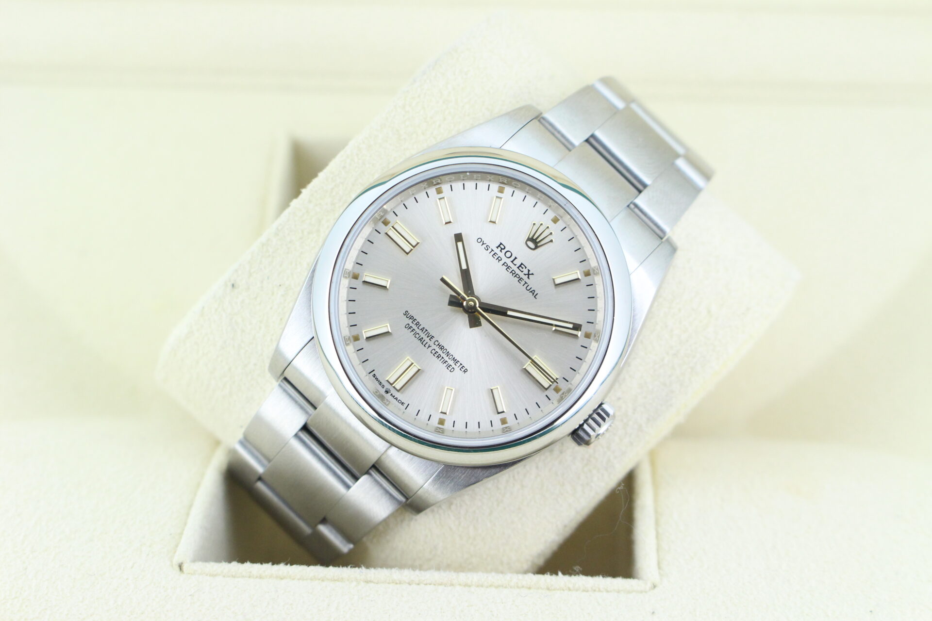 Rolex Oyster Perpetual 36 Silver 126000 tilted