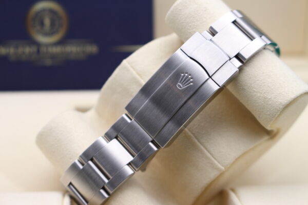 Rolex Clasp on a Oyster Bracelet