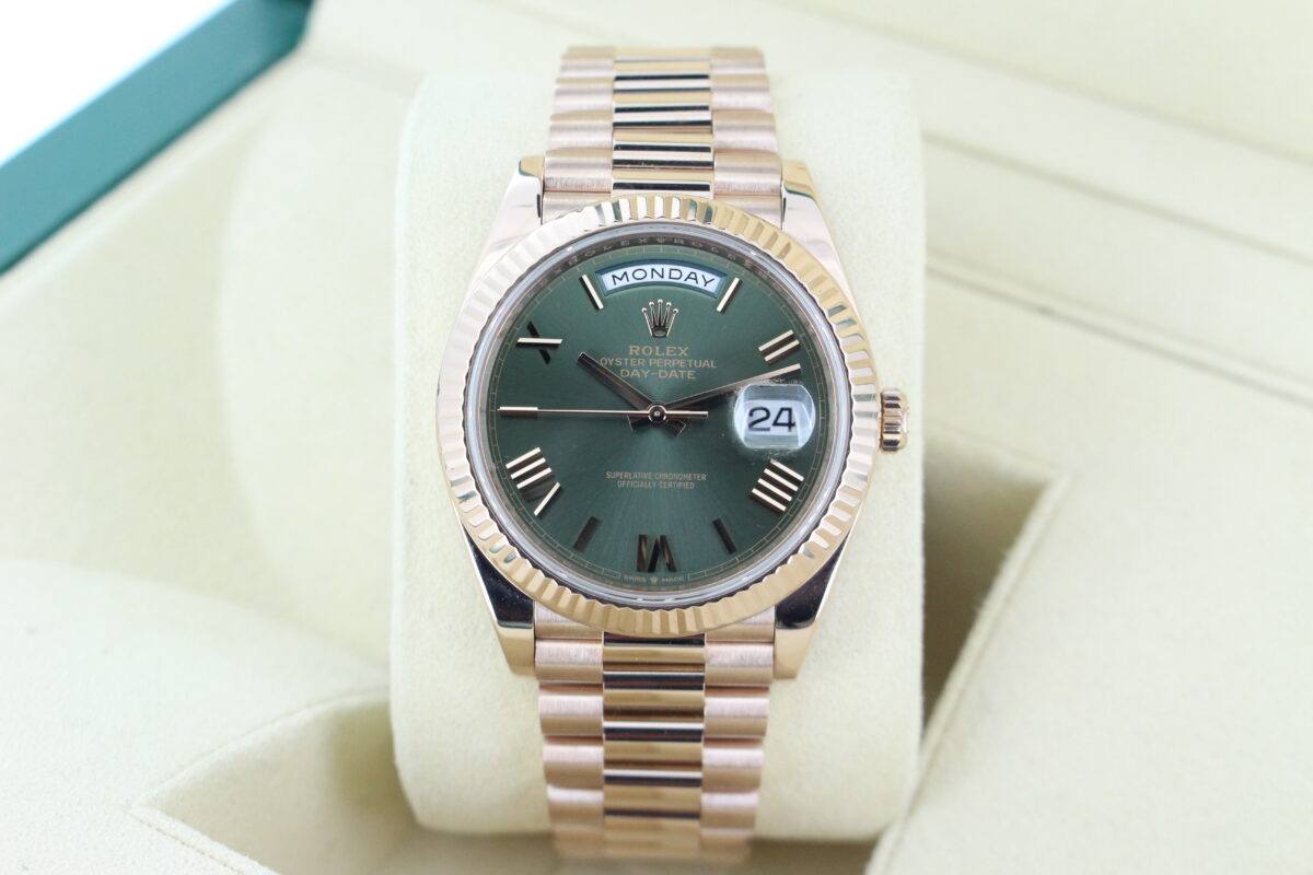 Rolex Day-Date 40 Rose Gold Olive 228235 turned