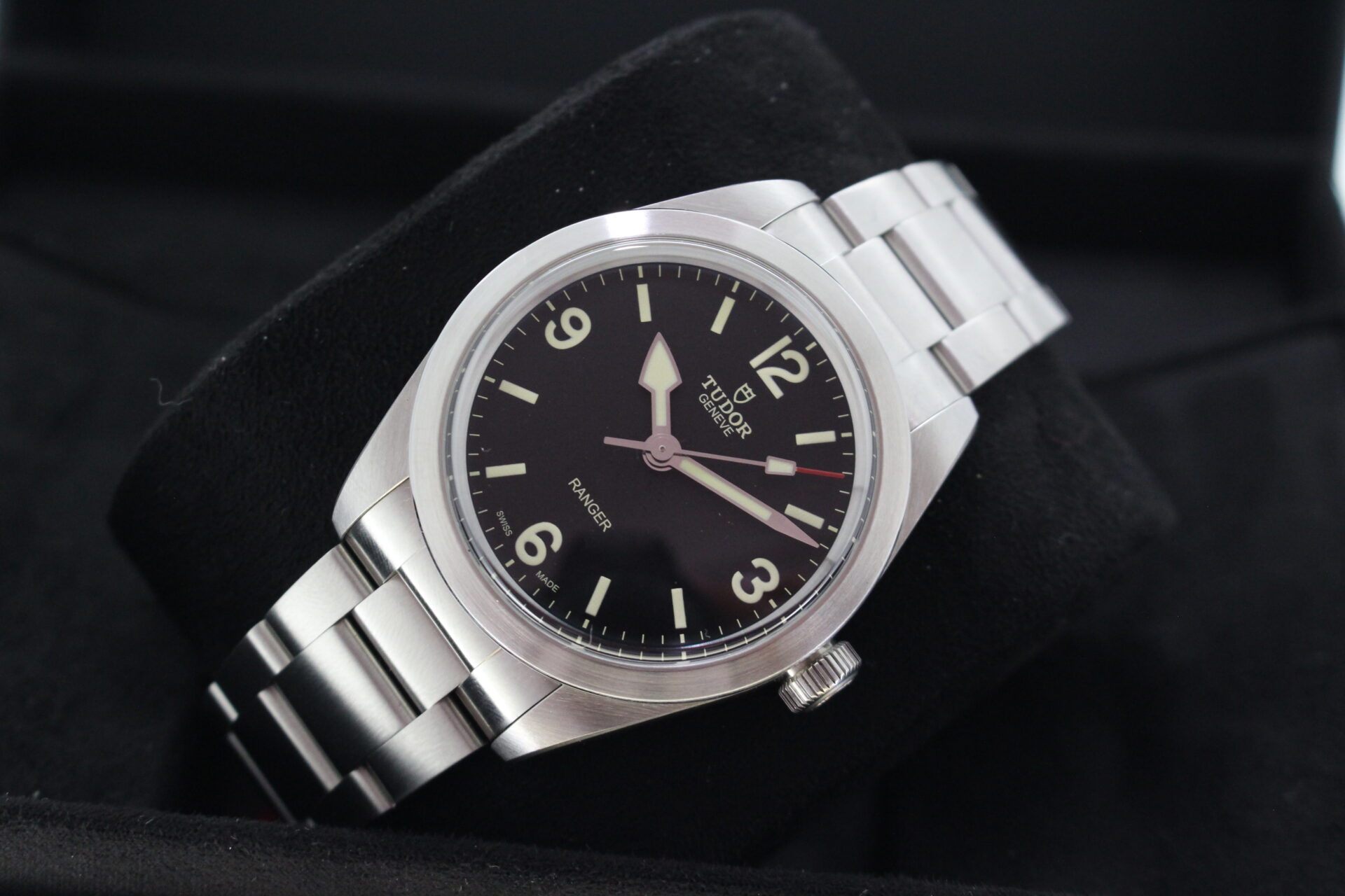 Tudor Ranger 79950 tilted