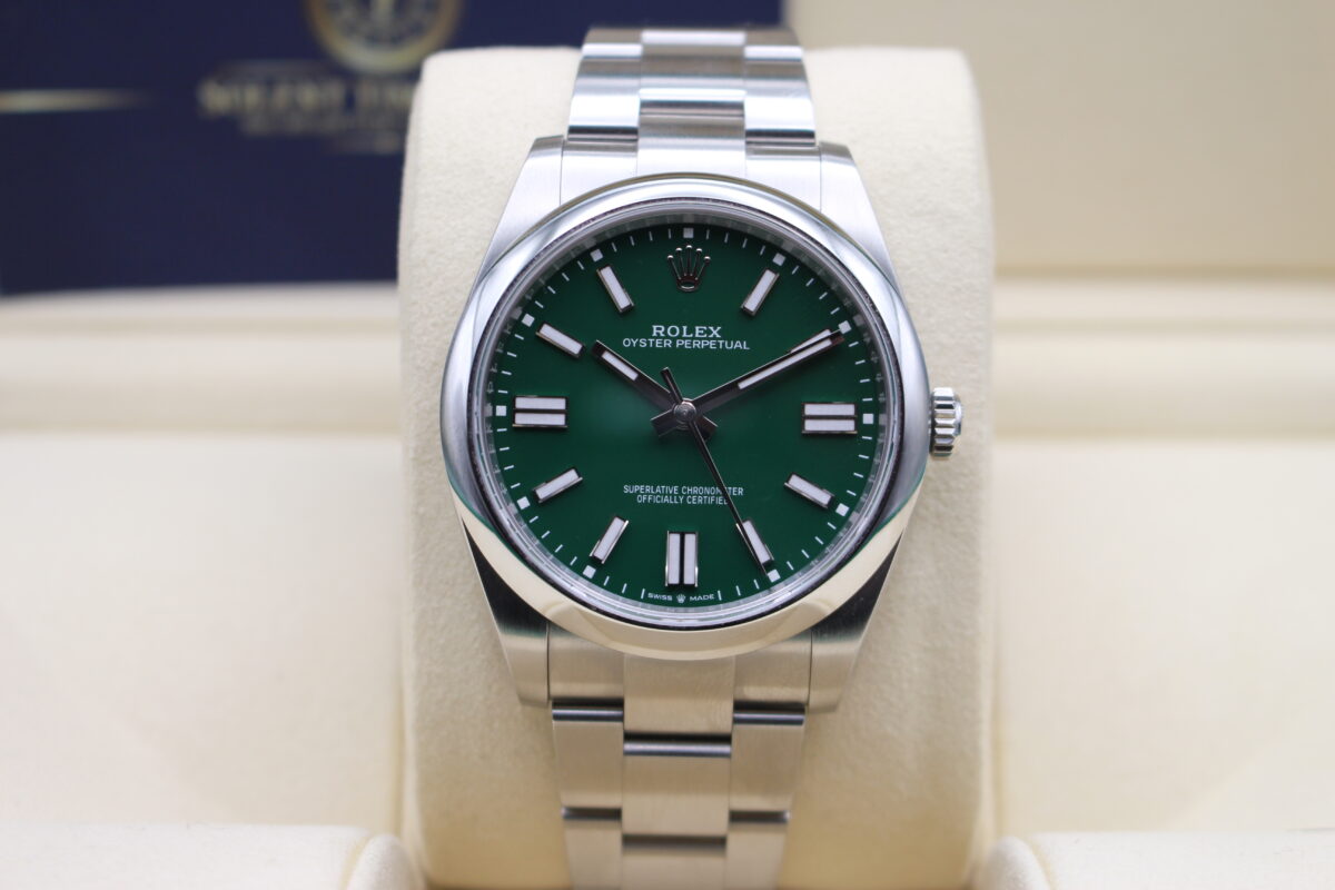 Rolex OP41 Sat Upright in its box reading 10 past 10