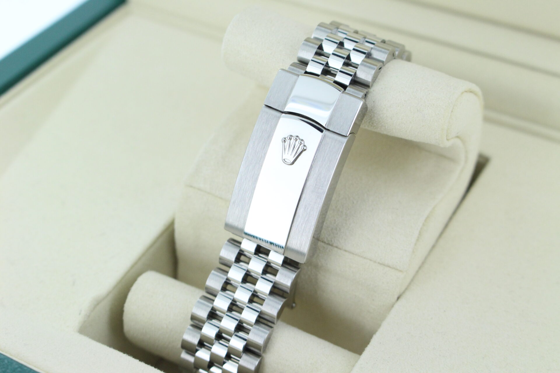 Rolex Datejust 41 Slate Grey 126334 clasp