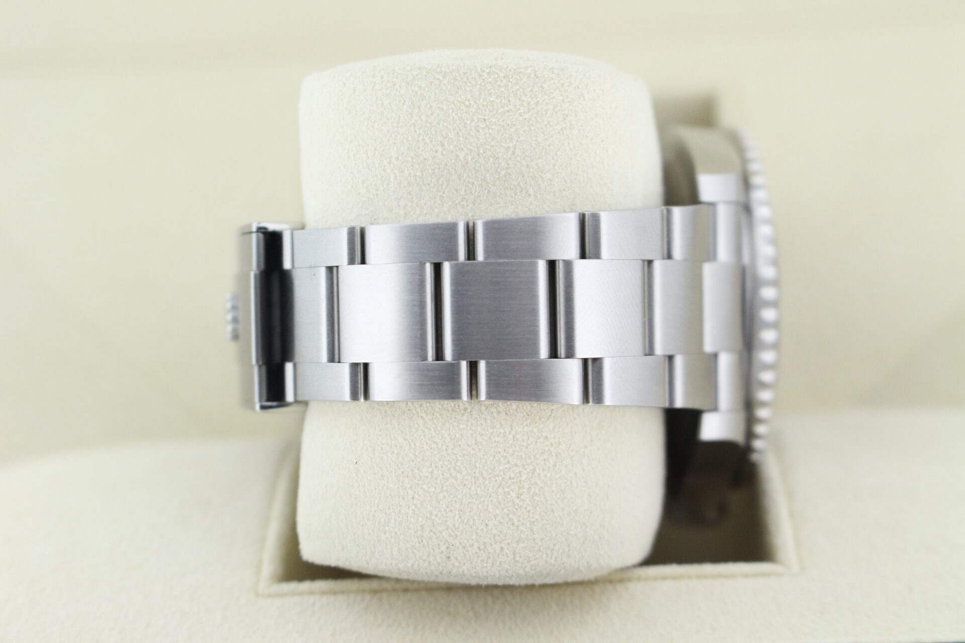 Rolex Submariner Date 41mm 126610LN Oyster bracelet
